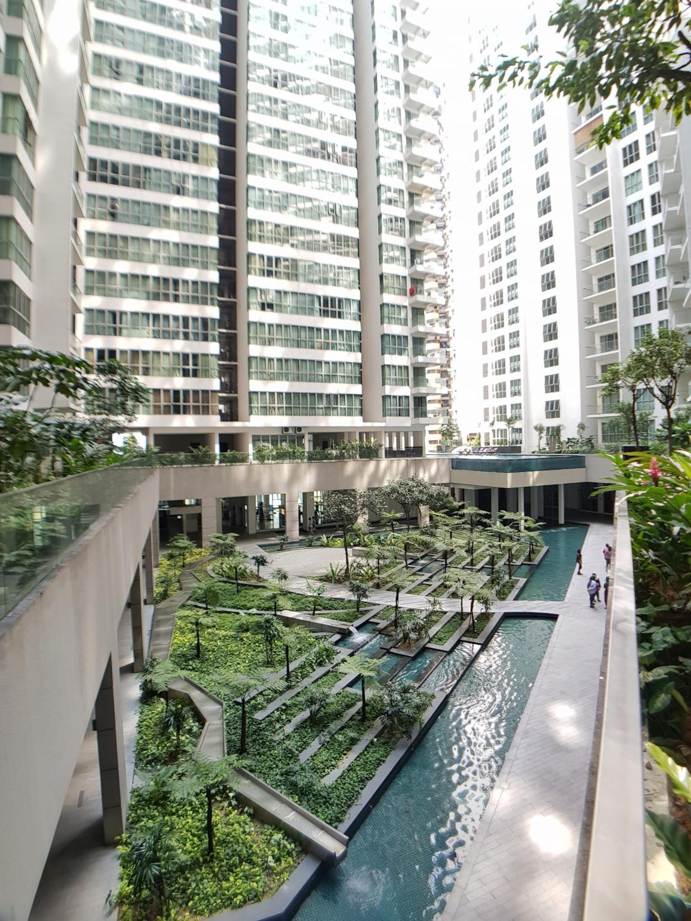 KL city 2 room in Regalia suites @ KLCC view infinity pool