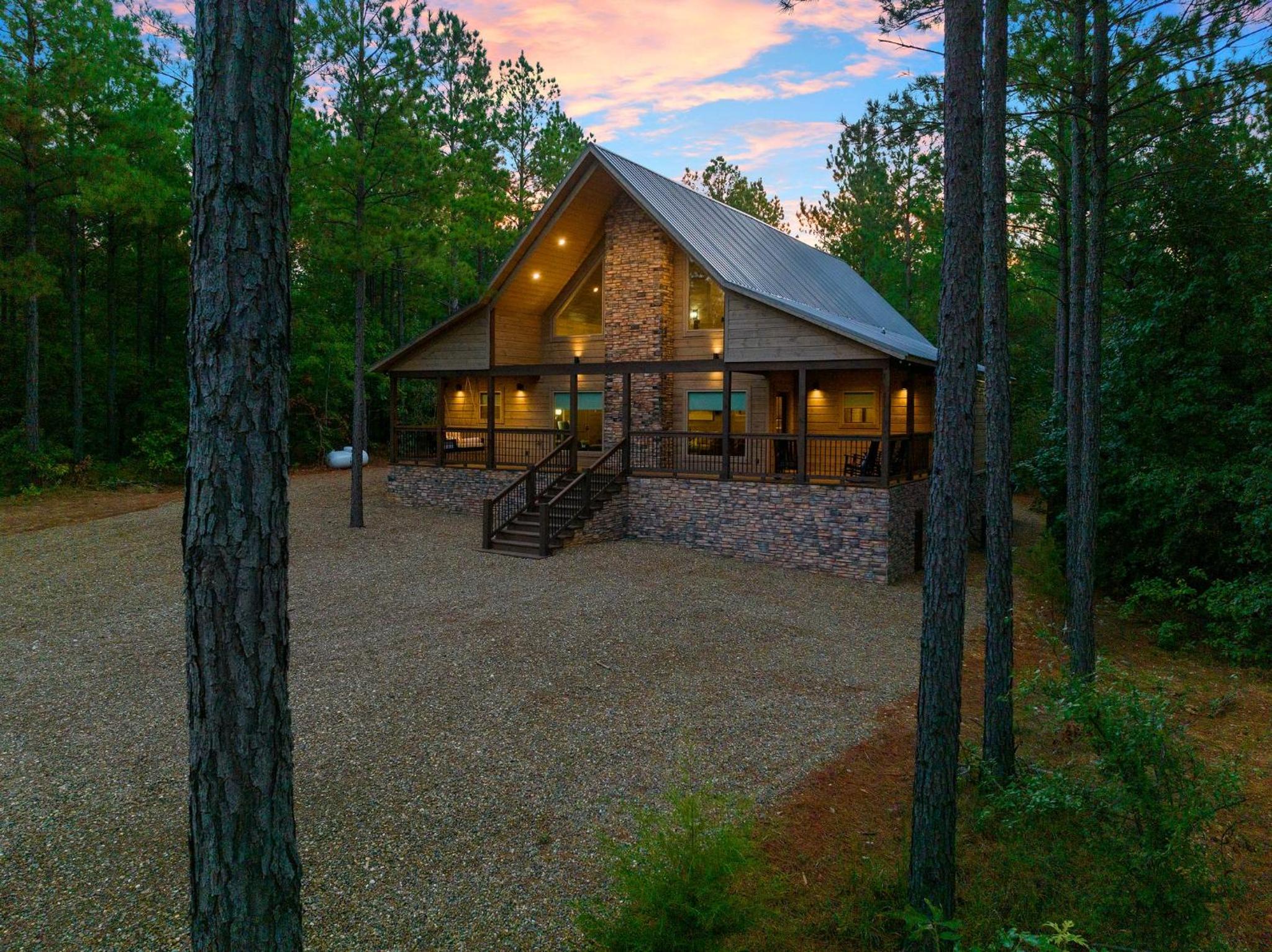 Peak A Boo Pines with Game Loft Hot Tub Fireplaces and More view 5