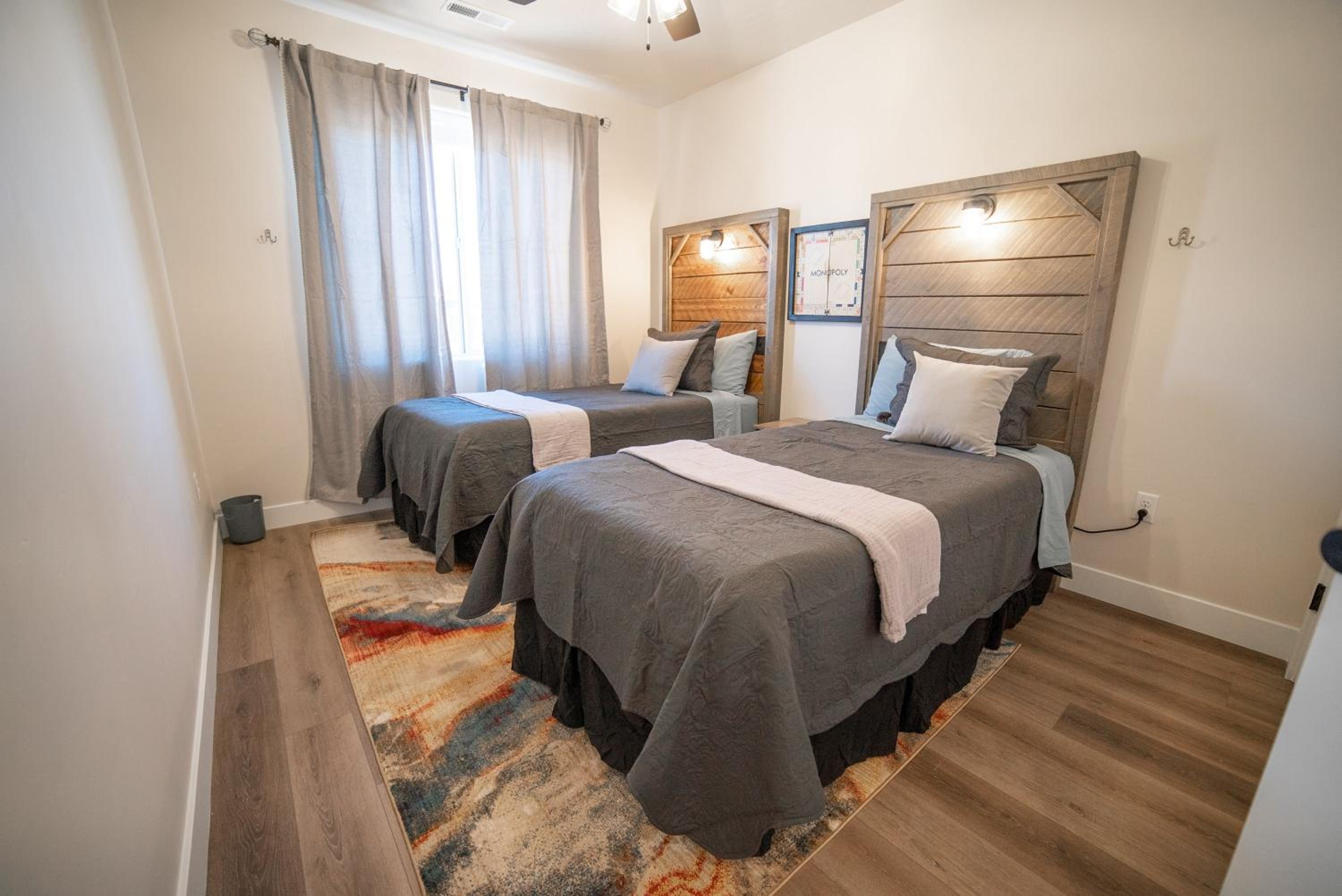 Hollywood Hangout - New West Properties