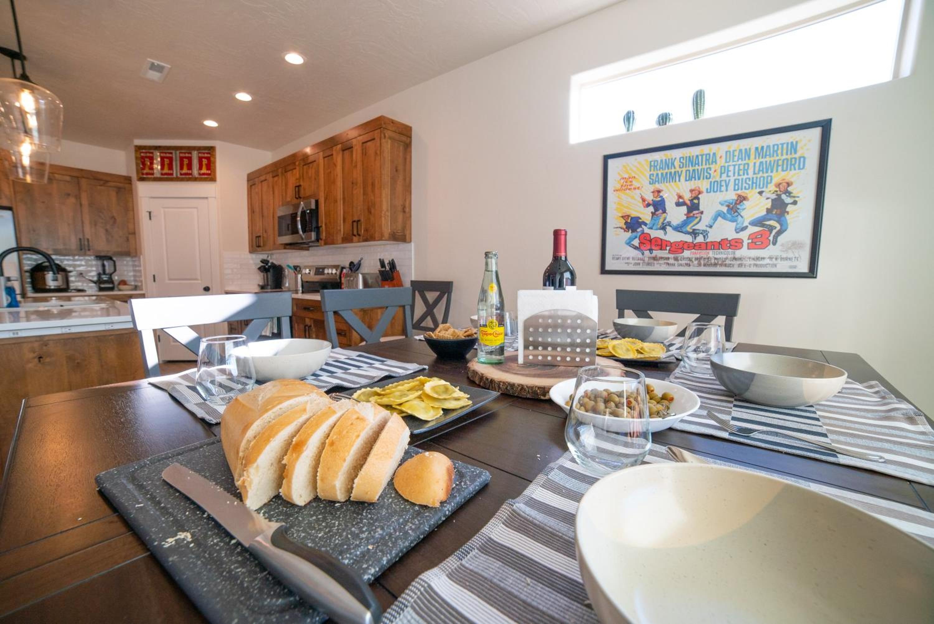 Hollywood Hangout - New West Properties