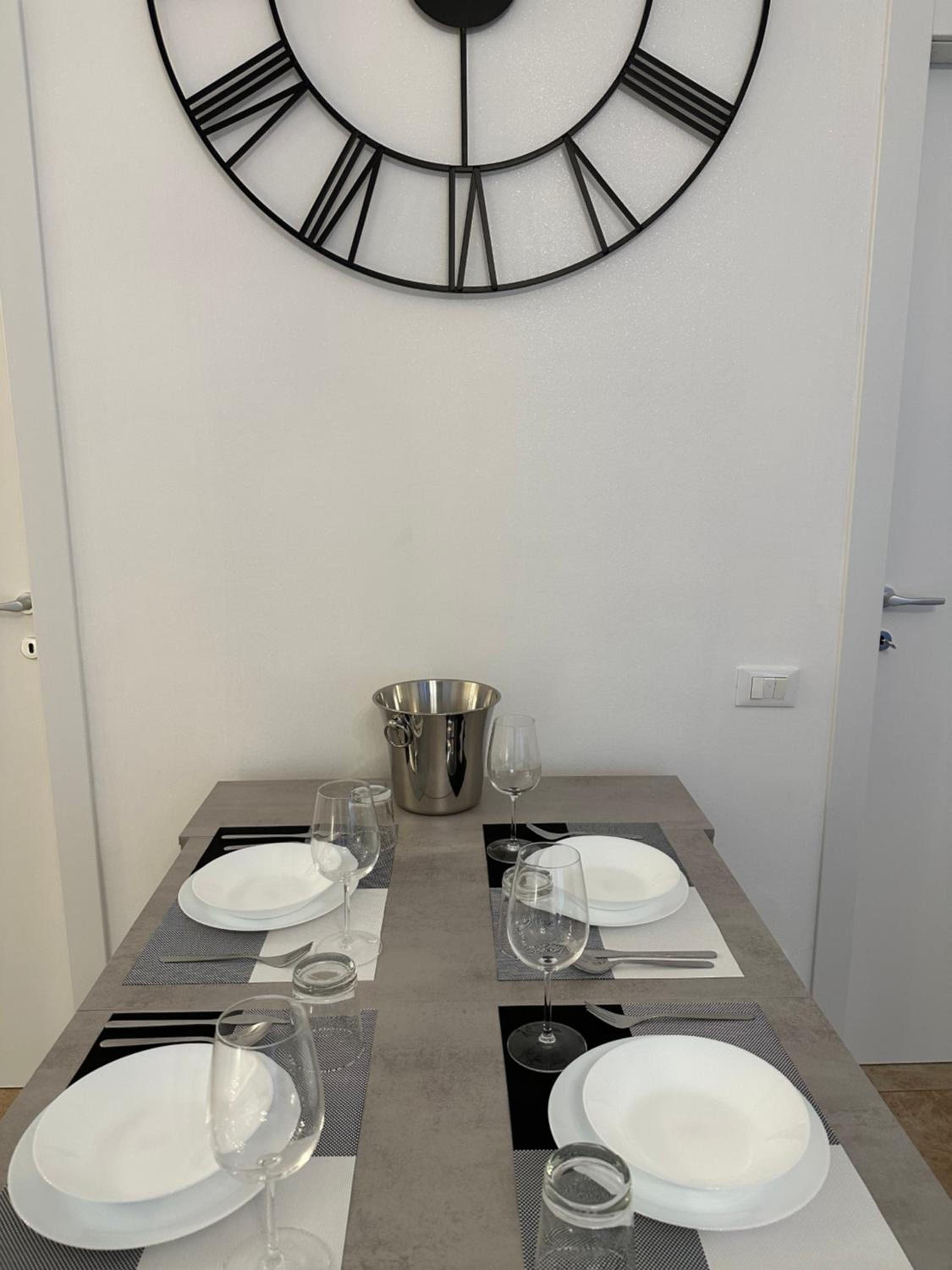 San Babila - Luxury Milanese Apartment