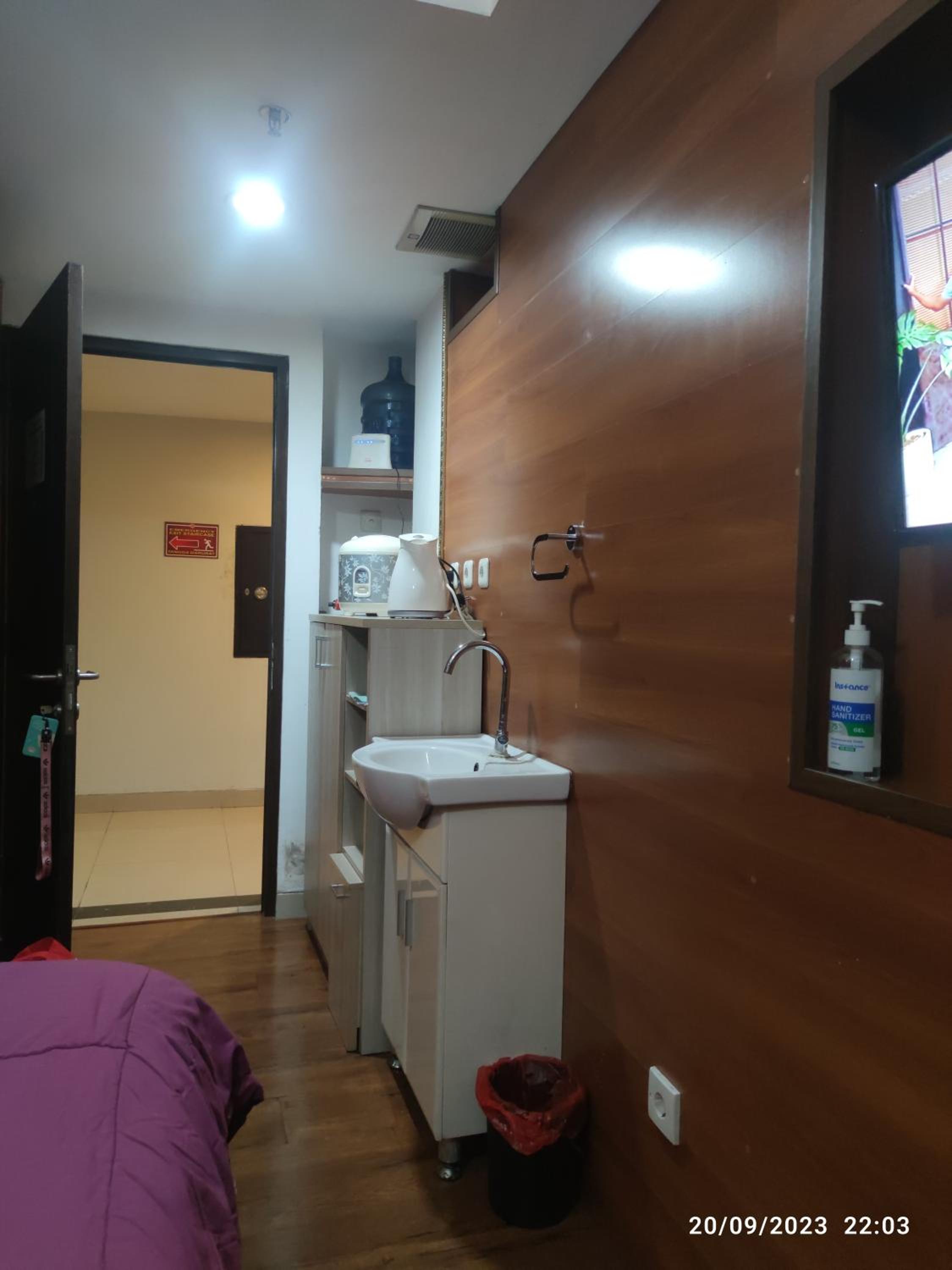 hotel room