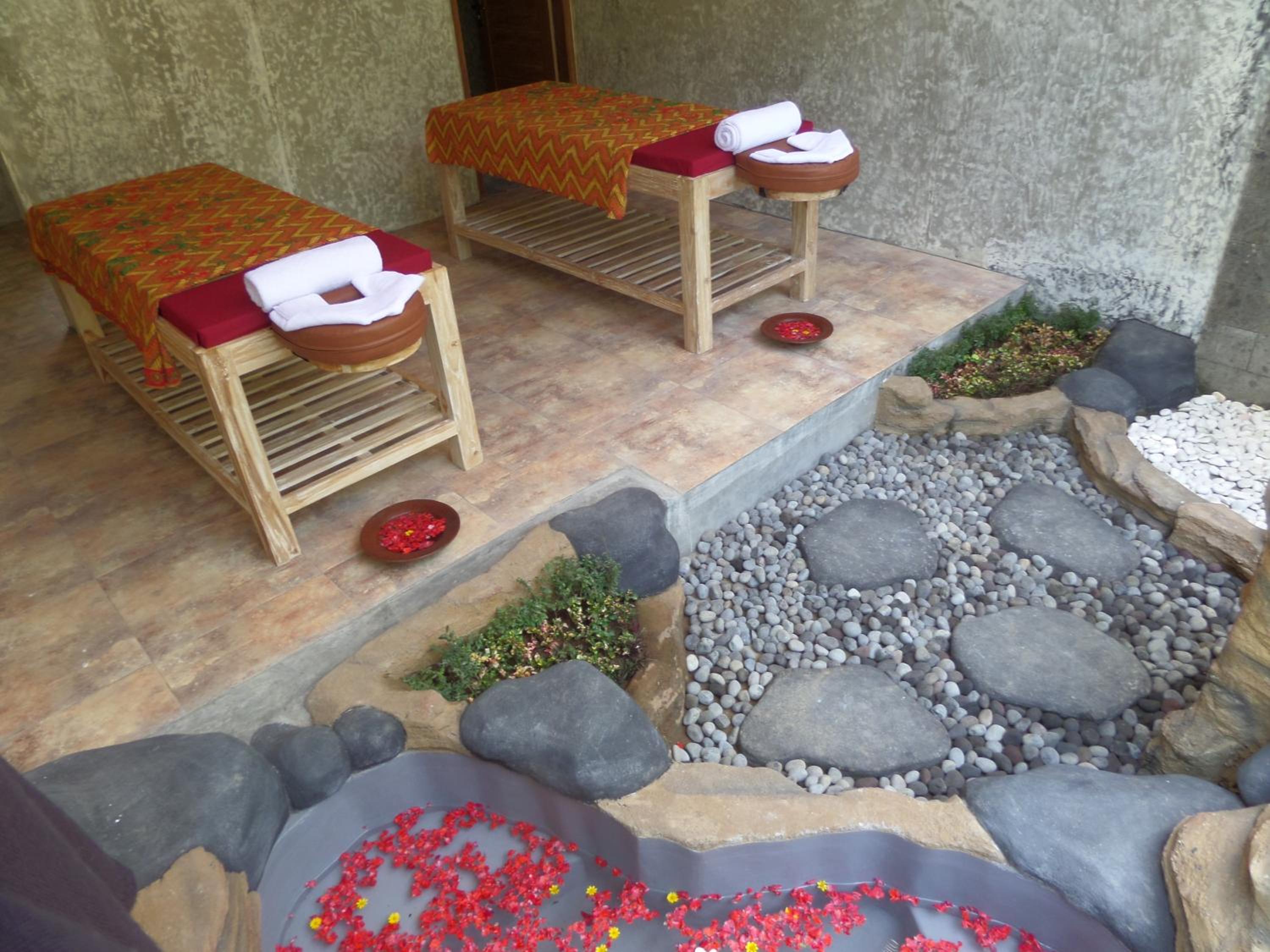 Senetan Villas and Spa Resort