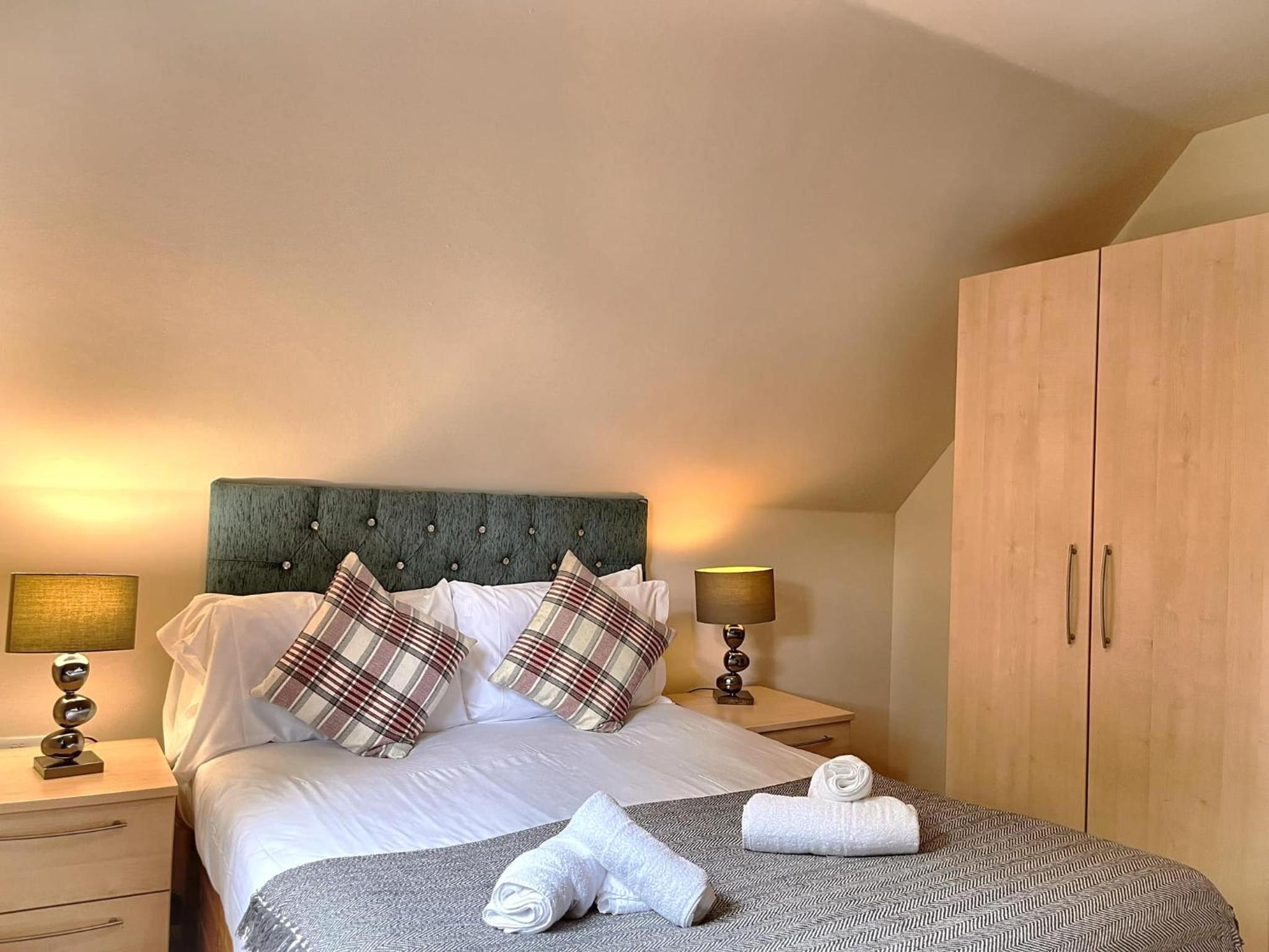 PrancingHare Lodge-Woodland Lodges-Pembrokshire view 5