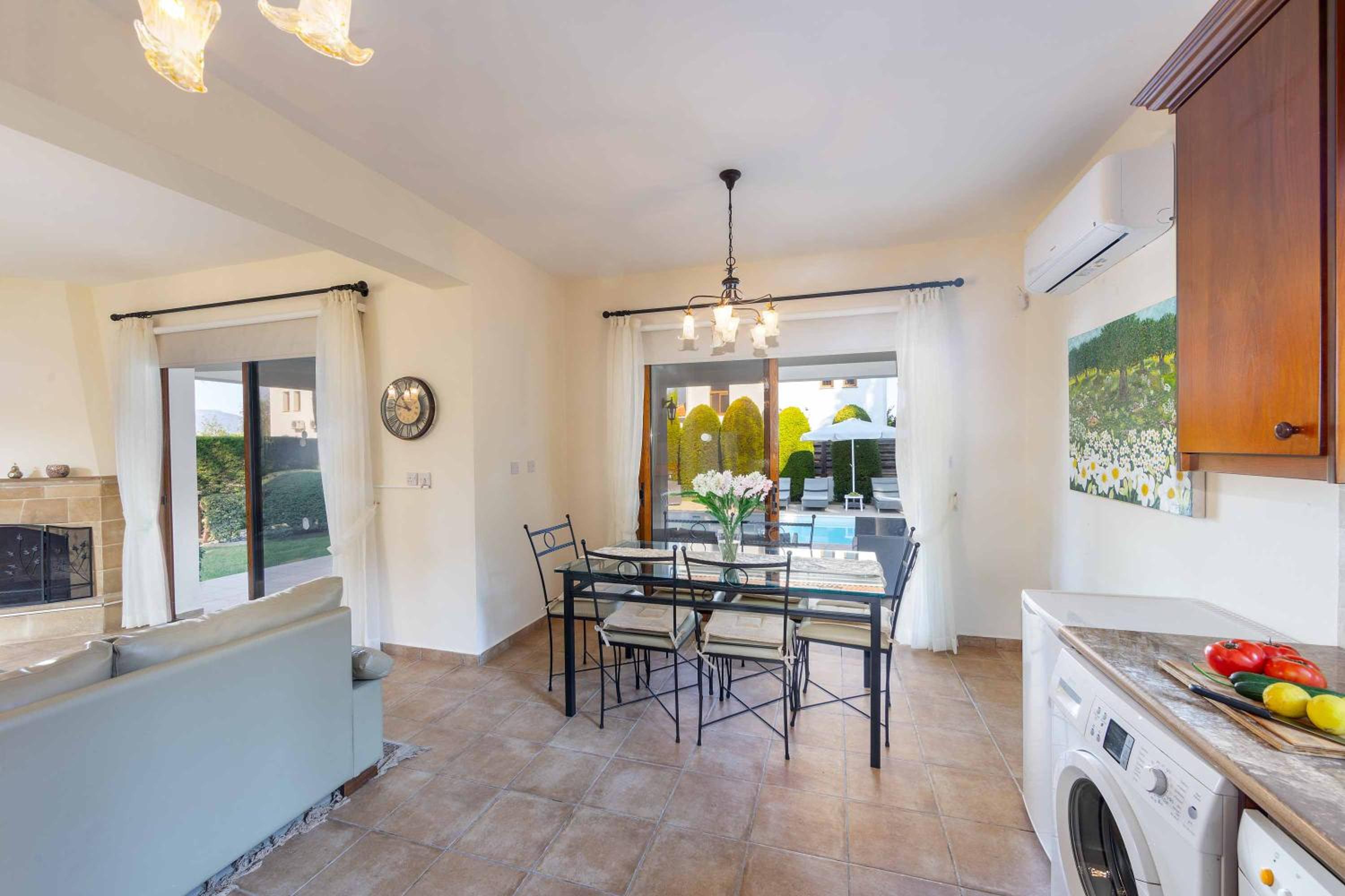 Villa Relax Latchi