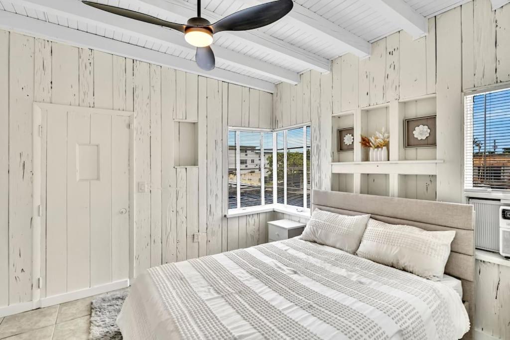 New Year and Holiday Charming Miami Riverfront Stay!