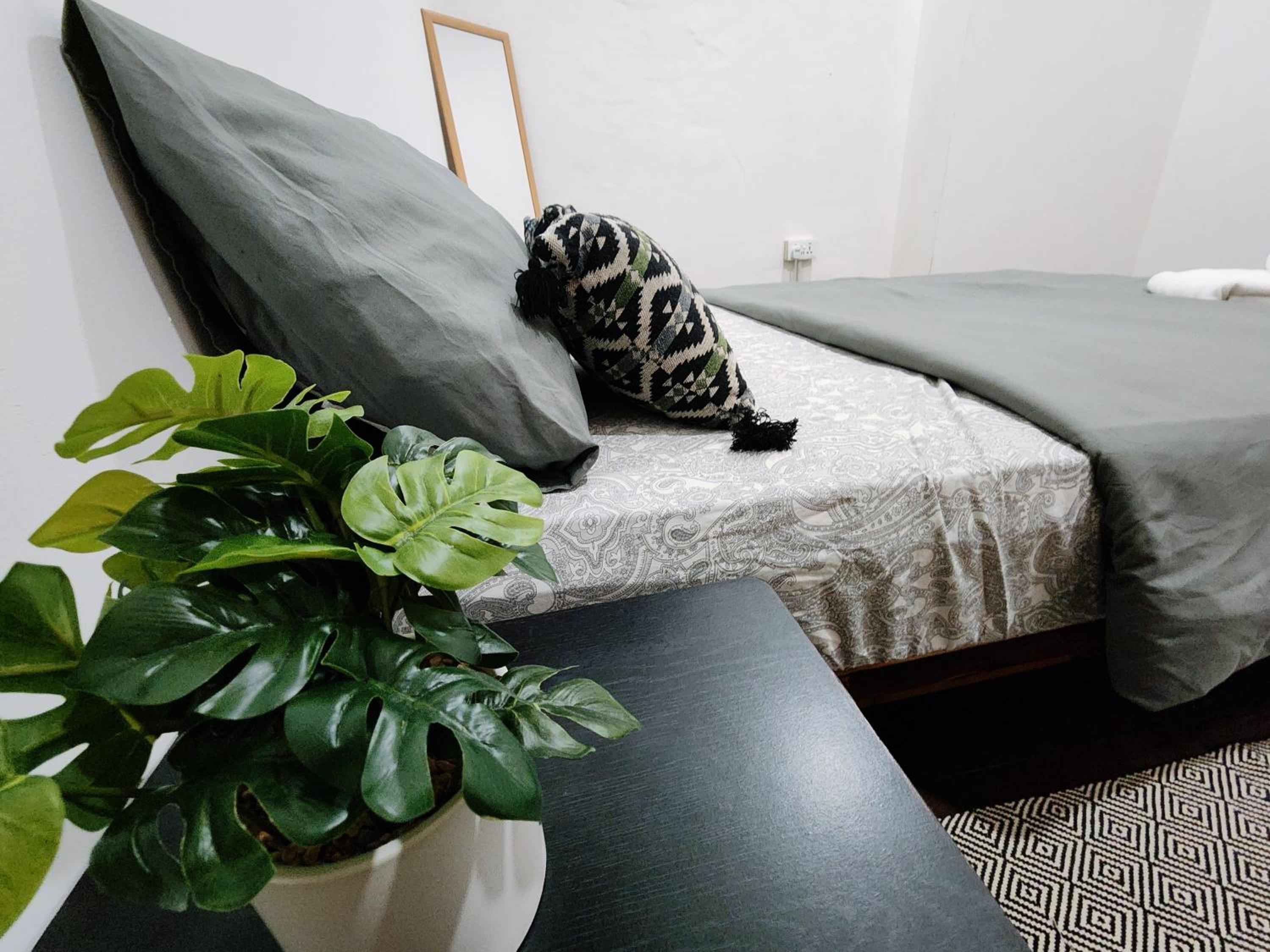 Upspot Kuching Waterfront Premium Hostel