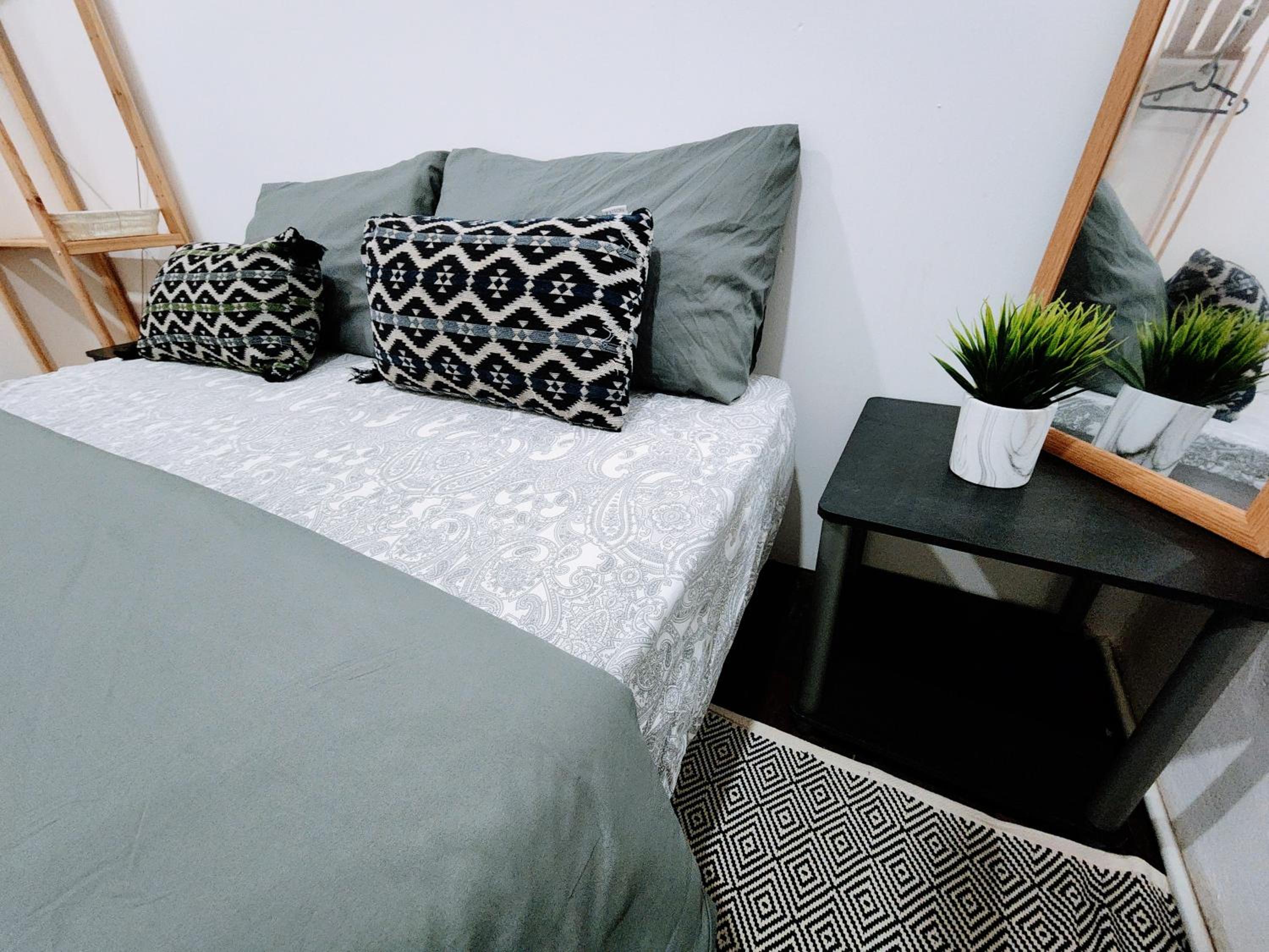 Upspot Kuching Waterfront Premium Hostel