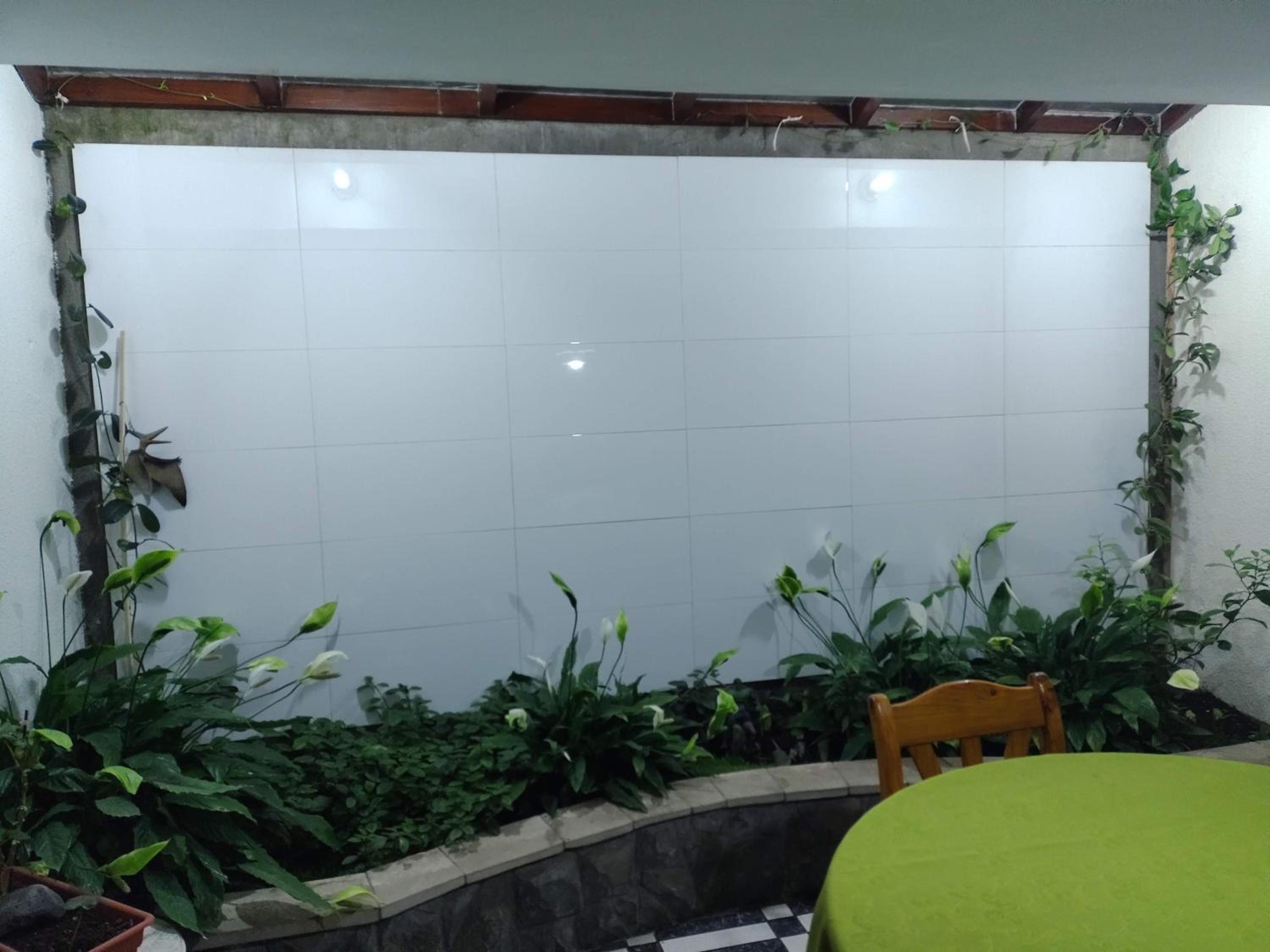 House garden airport
