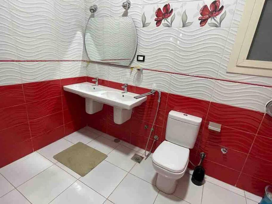 Bright And Spacious Appartment near Airport - New Cairo