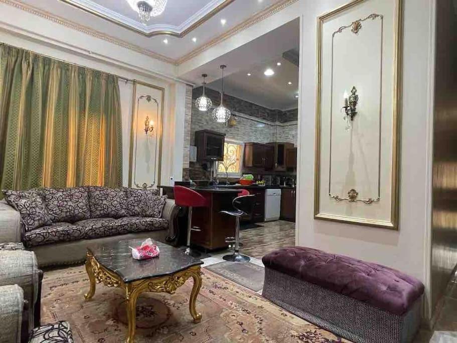 Bright And Spacious Appartment near Airport - New Cairo