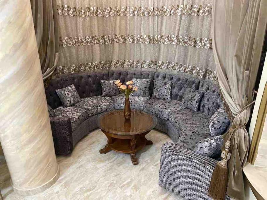 Bright And Spacious Appartment near Airport - New Cairo