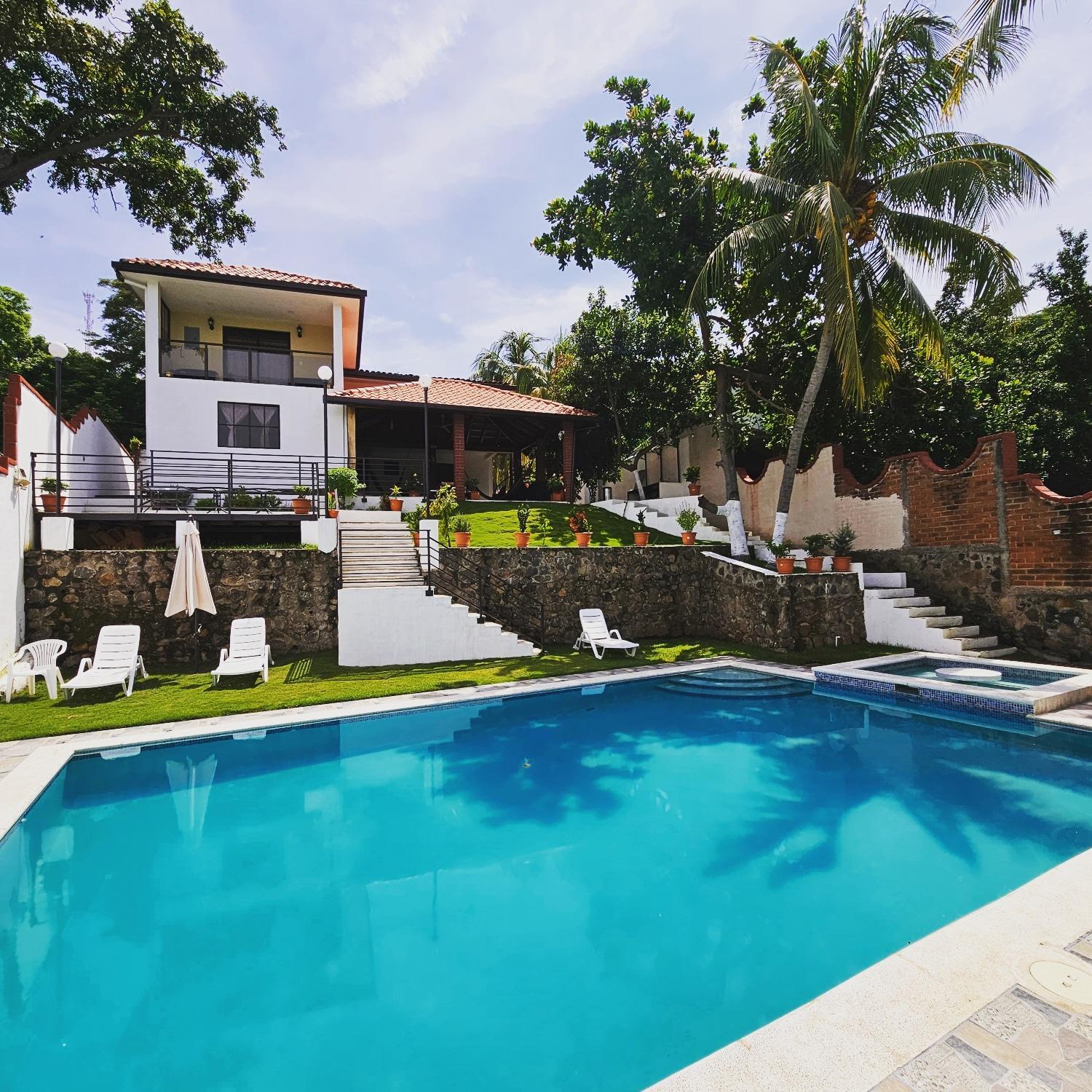 Habitaciones Casa Cuscatlan view 2