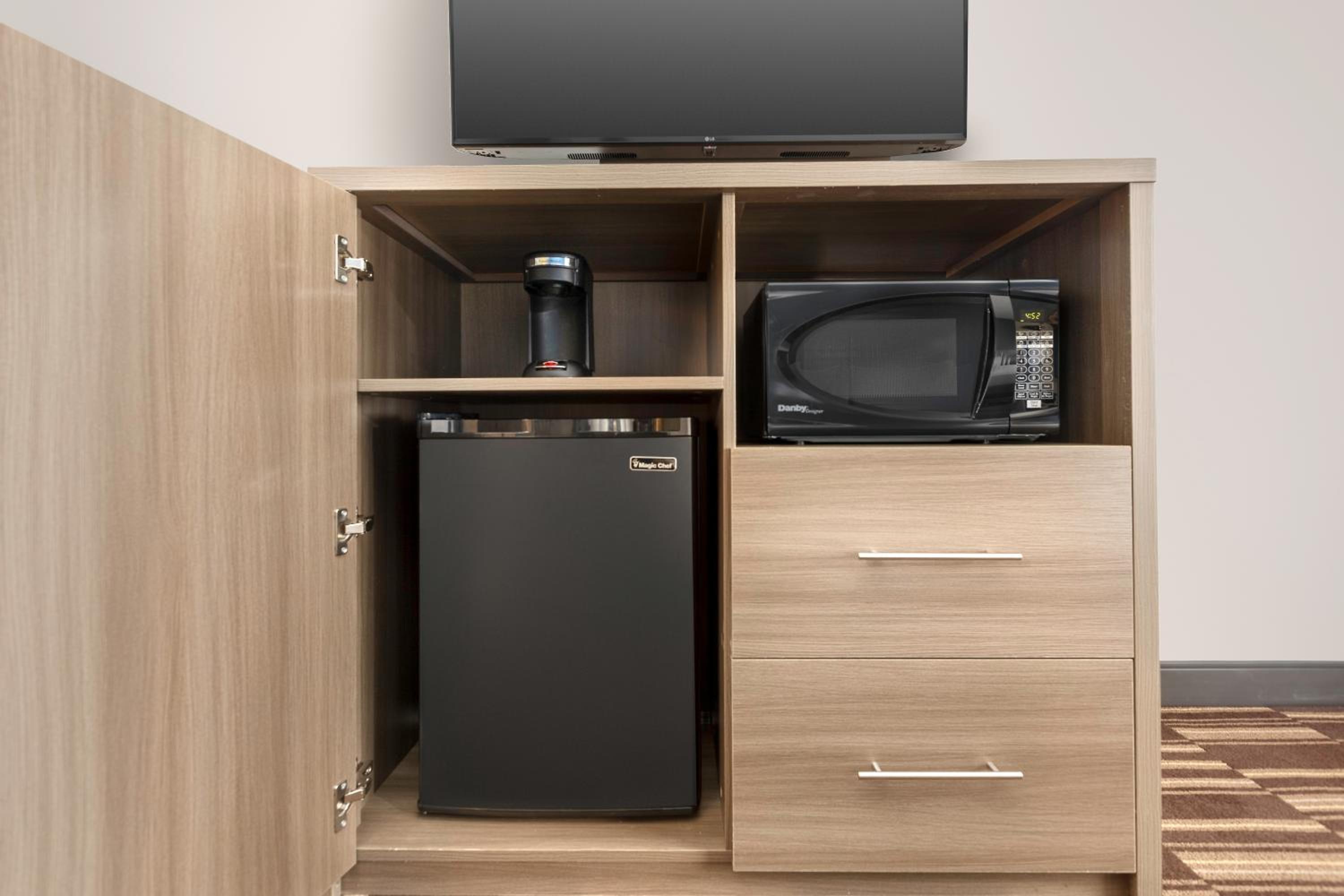 Lake City Vacations - Comfort Suites Lake City - Property Image 10