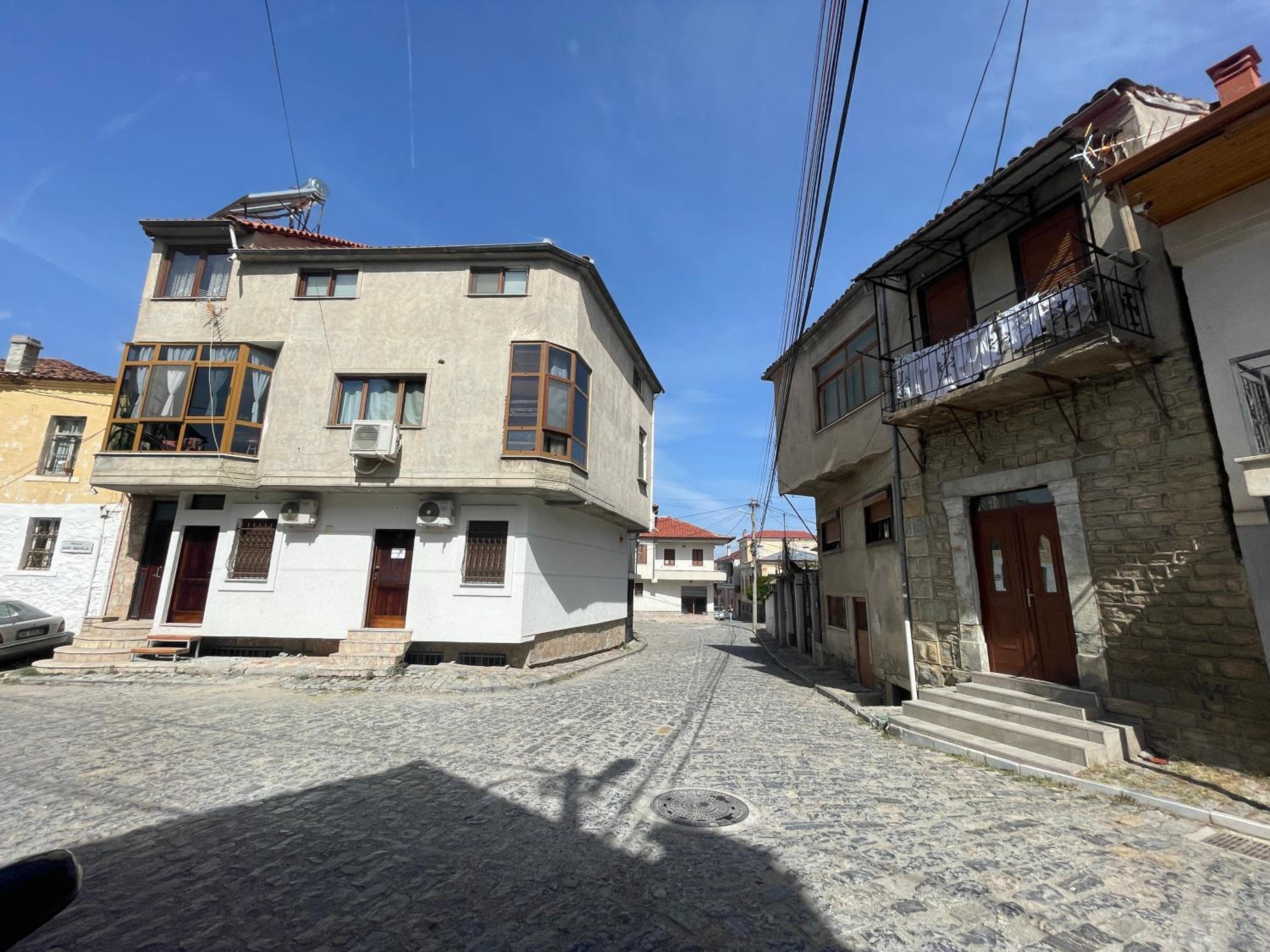 At Pikotiko's - Korca City Rooms for Rent