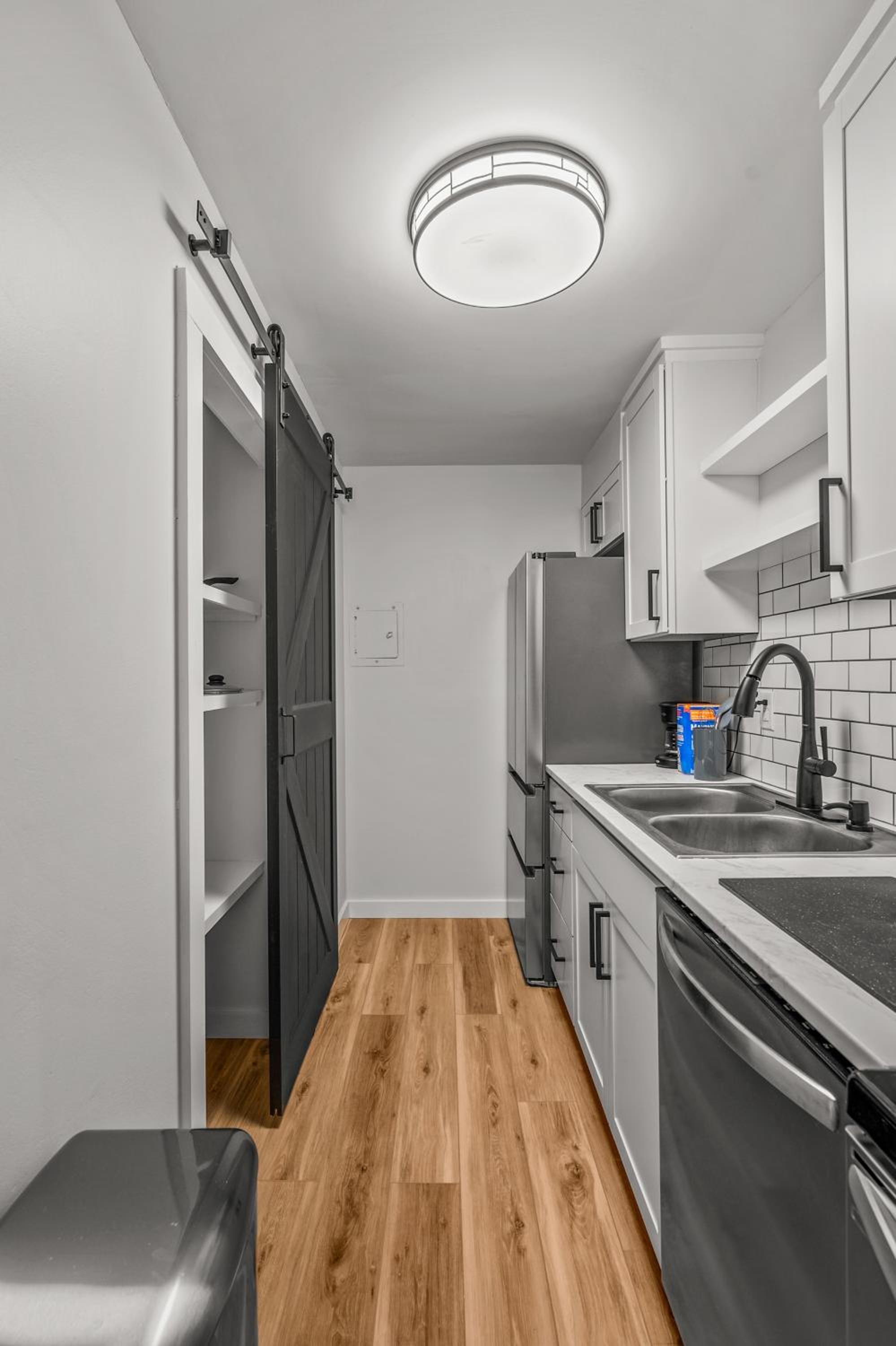 Cozy Condo Near Downtown! view 5