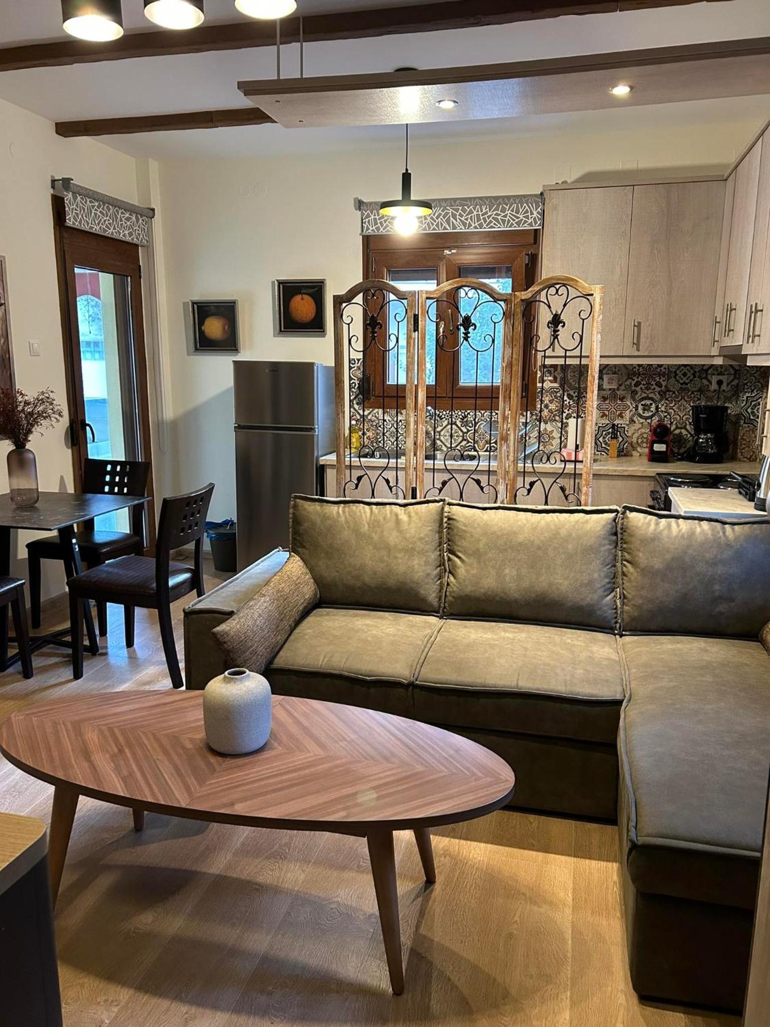Casa Kastropolis