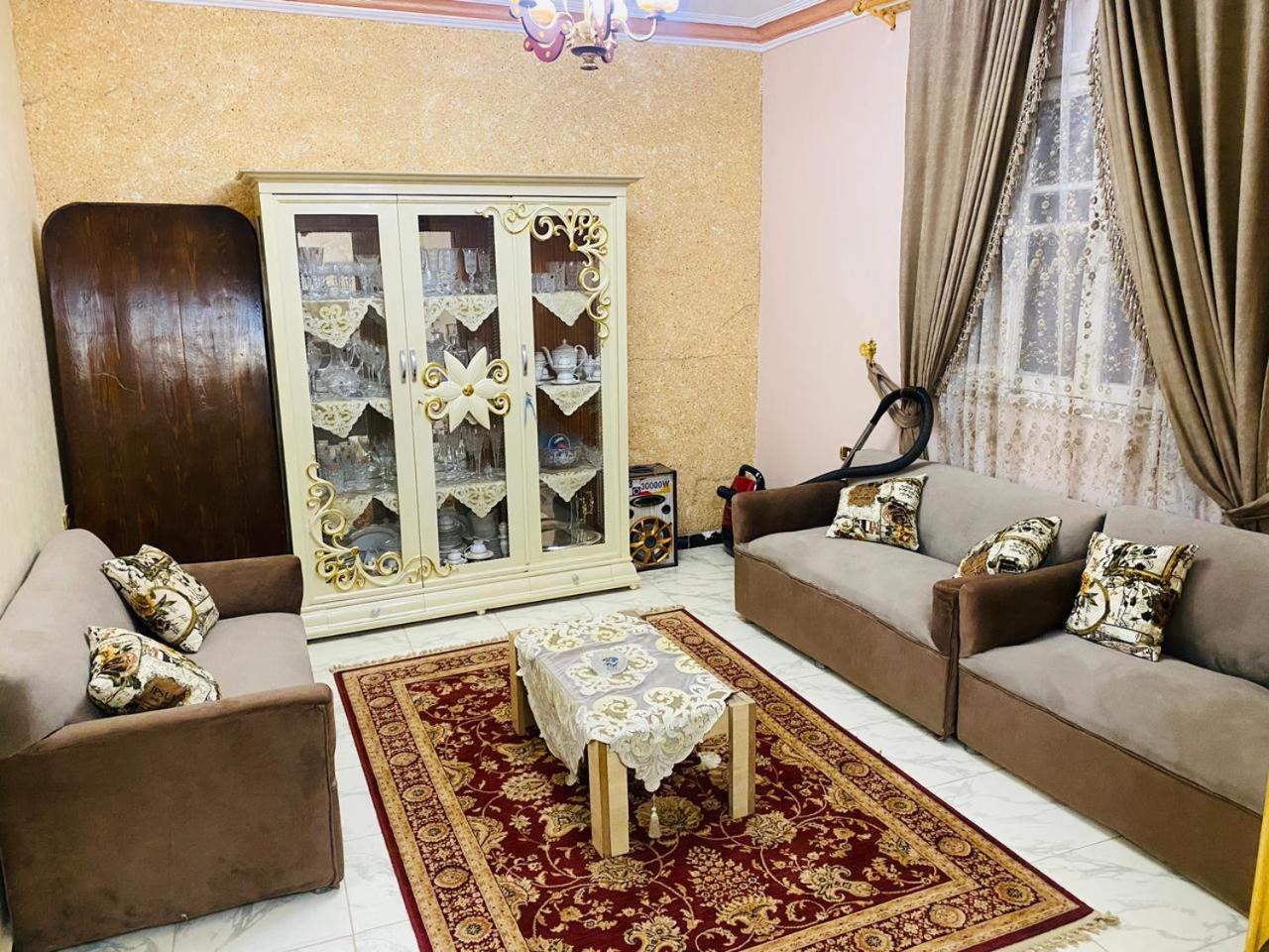 Khattab pyramids Guest house view
