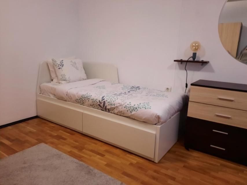 Cosy Breeze Apartment