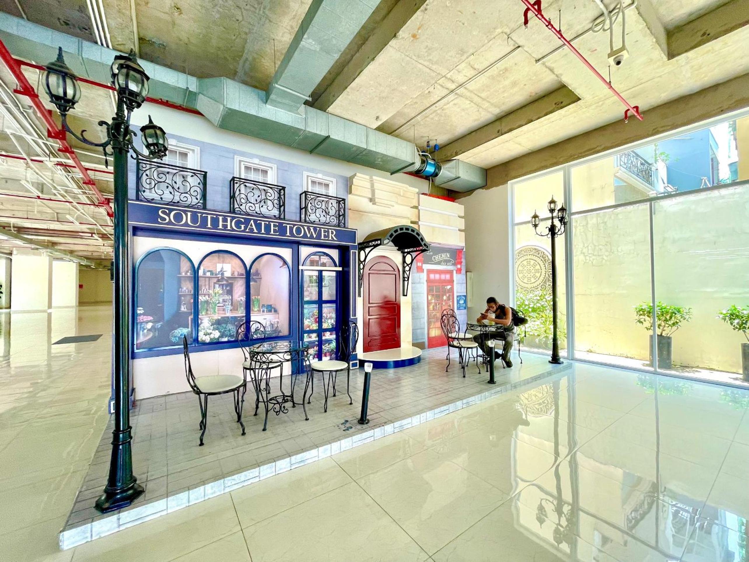 DOJI HOMES at Grand Riverside- FREE POOL
