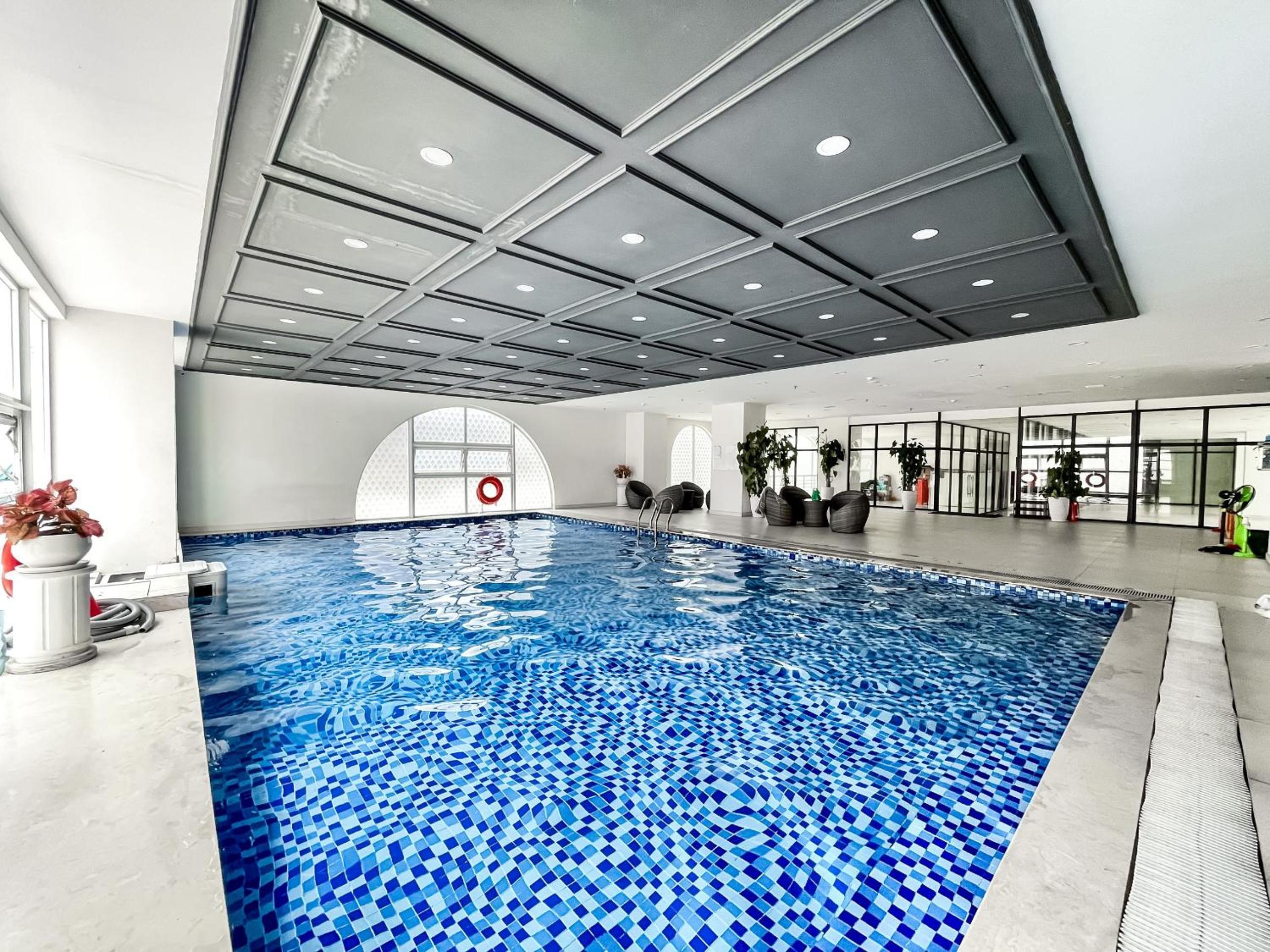 DOJI HOMES at Grand Riverside- FREE POOL