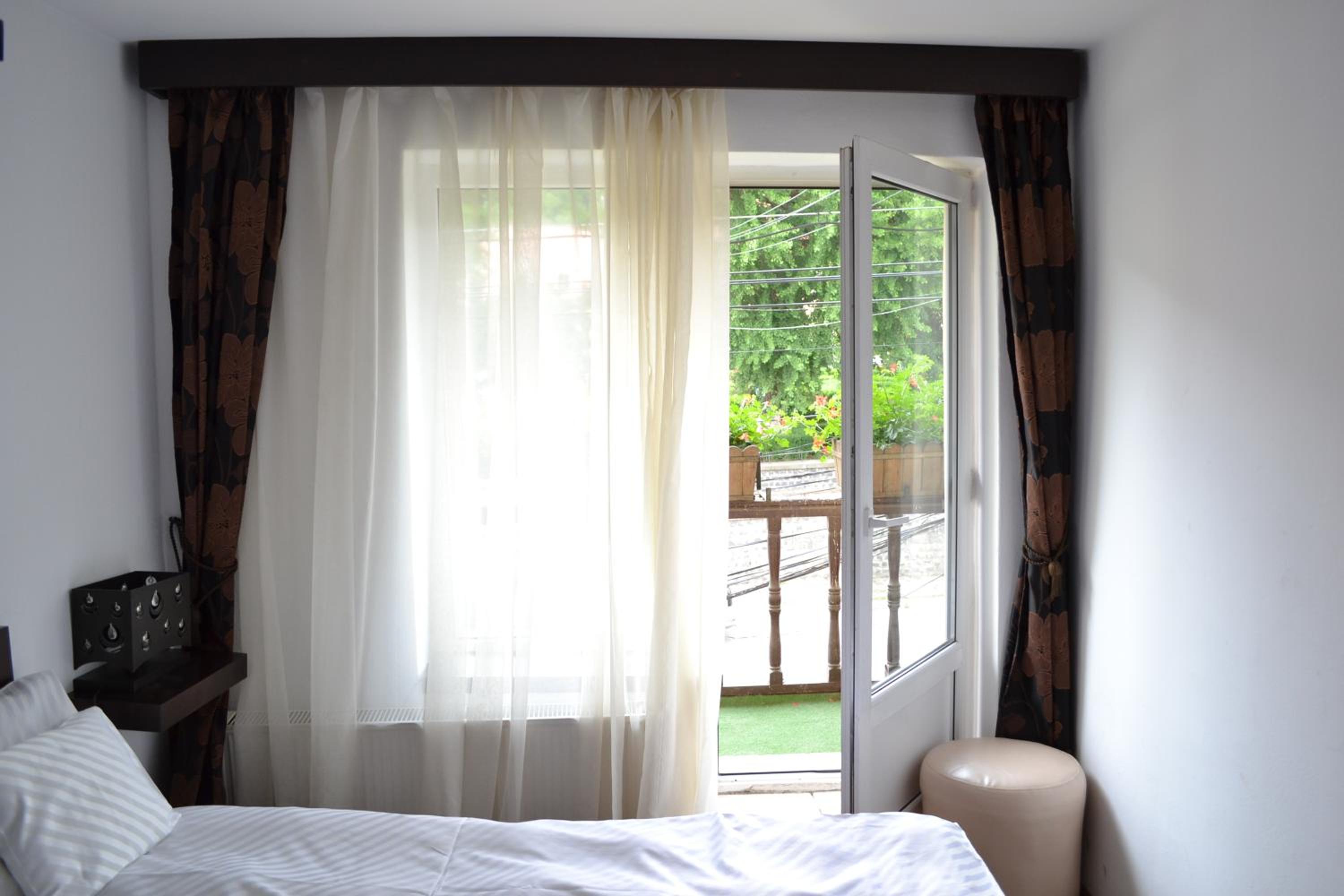CHIC CITY Rooms view 3