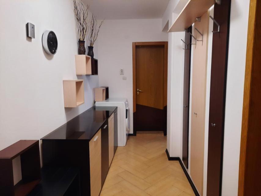 Cosy Breeze Apartment