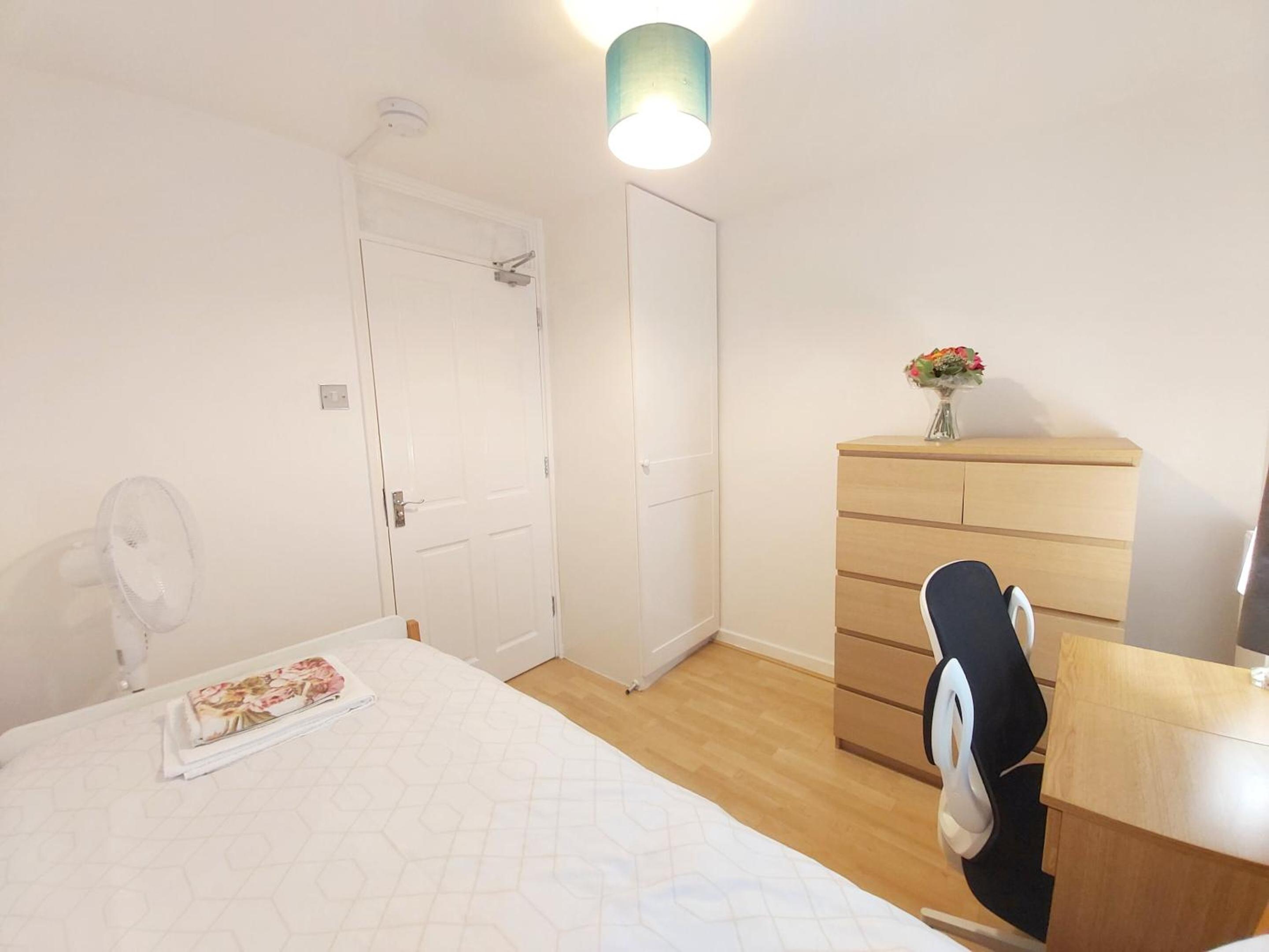 London Harford House rooms