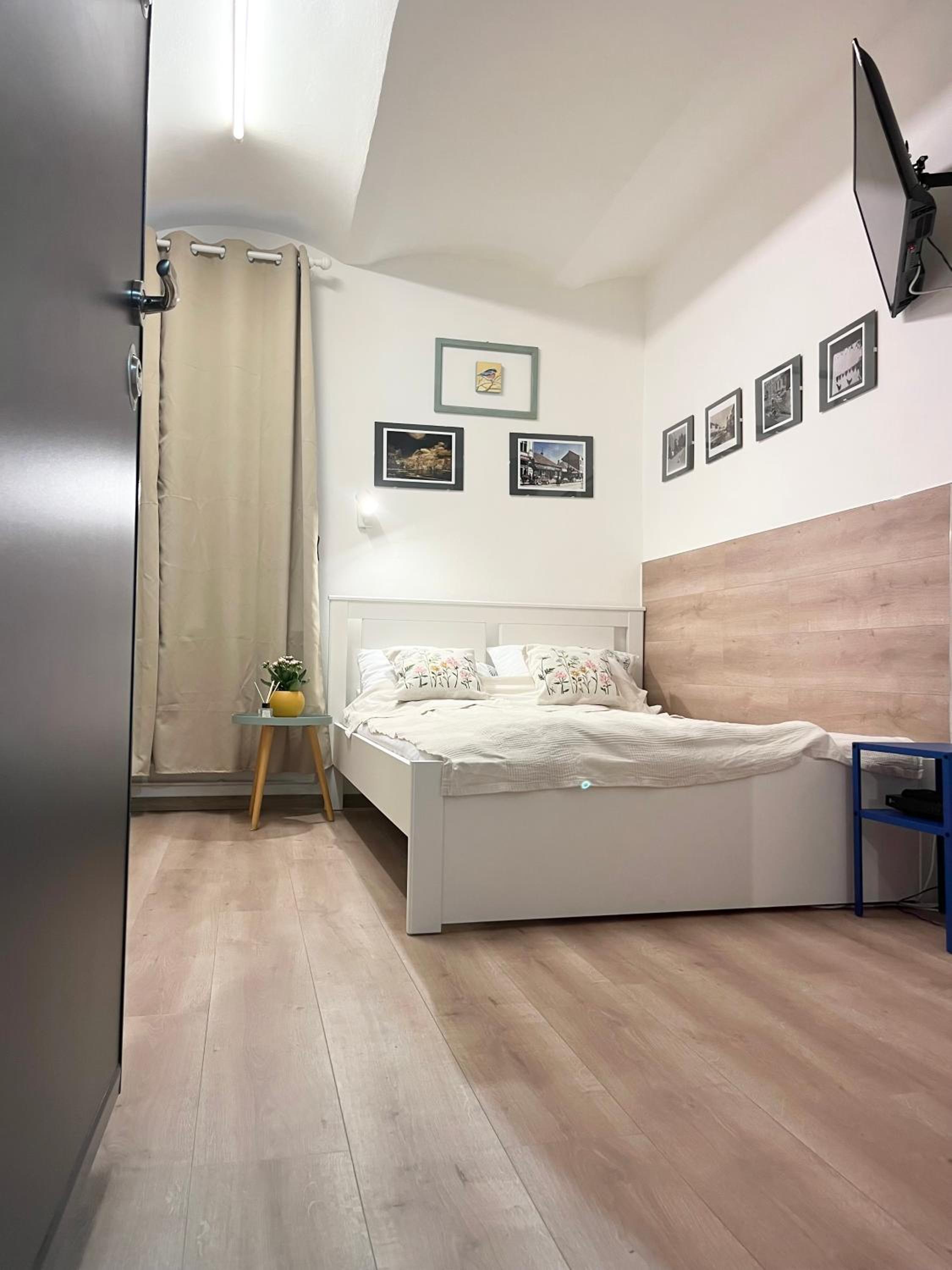 Republicii Small Central Studio