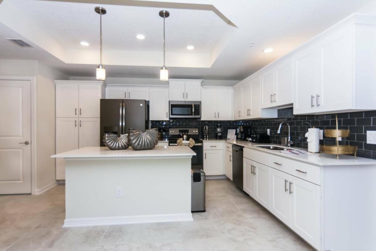 Dream Apartment 3BD2BA at Storey Lake SL47311