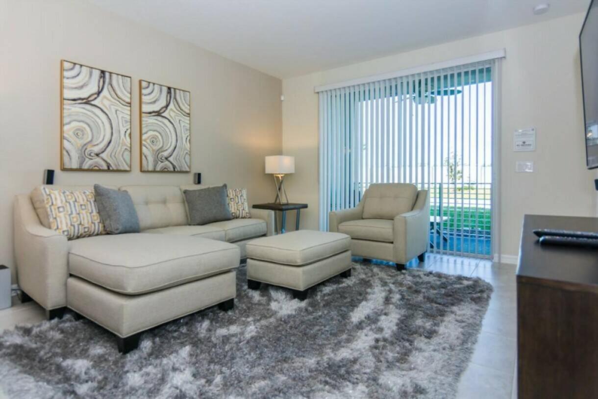 Amazing Apartment at Storey Lake SL47313 view 2