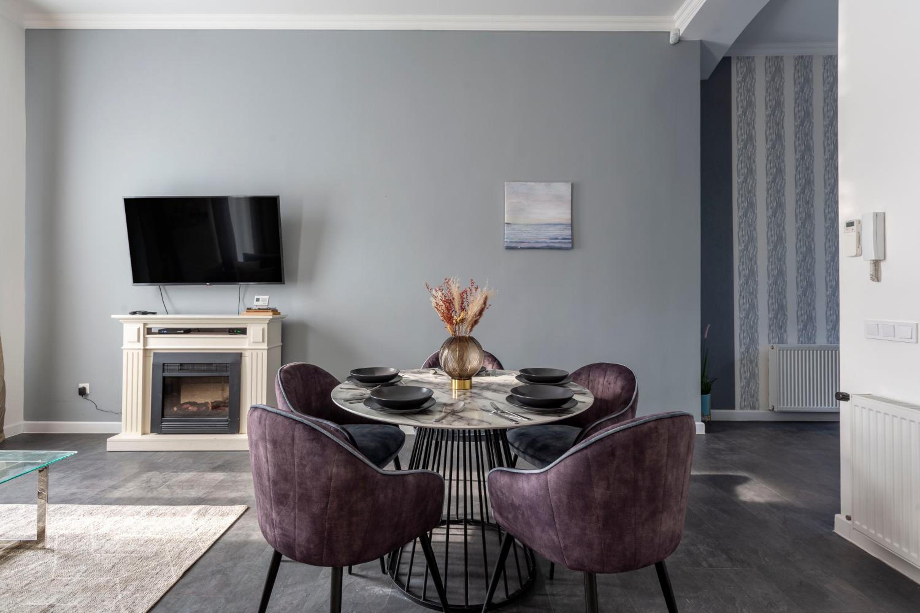 Glorious Central Apartment next to the New York Café
