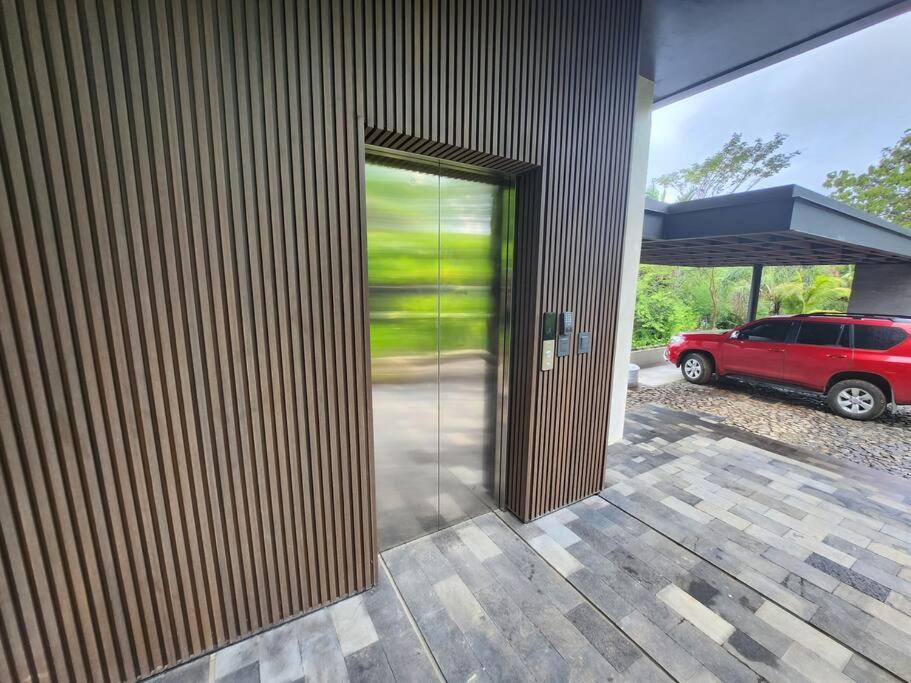 Casa Gaia - New Luxury Oceanview Mansion