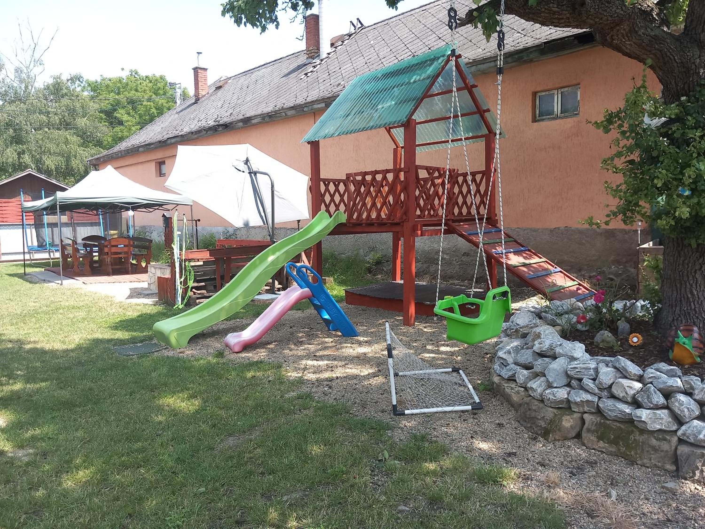 Photo 44
