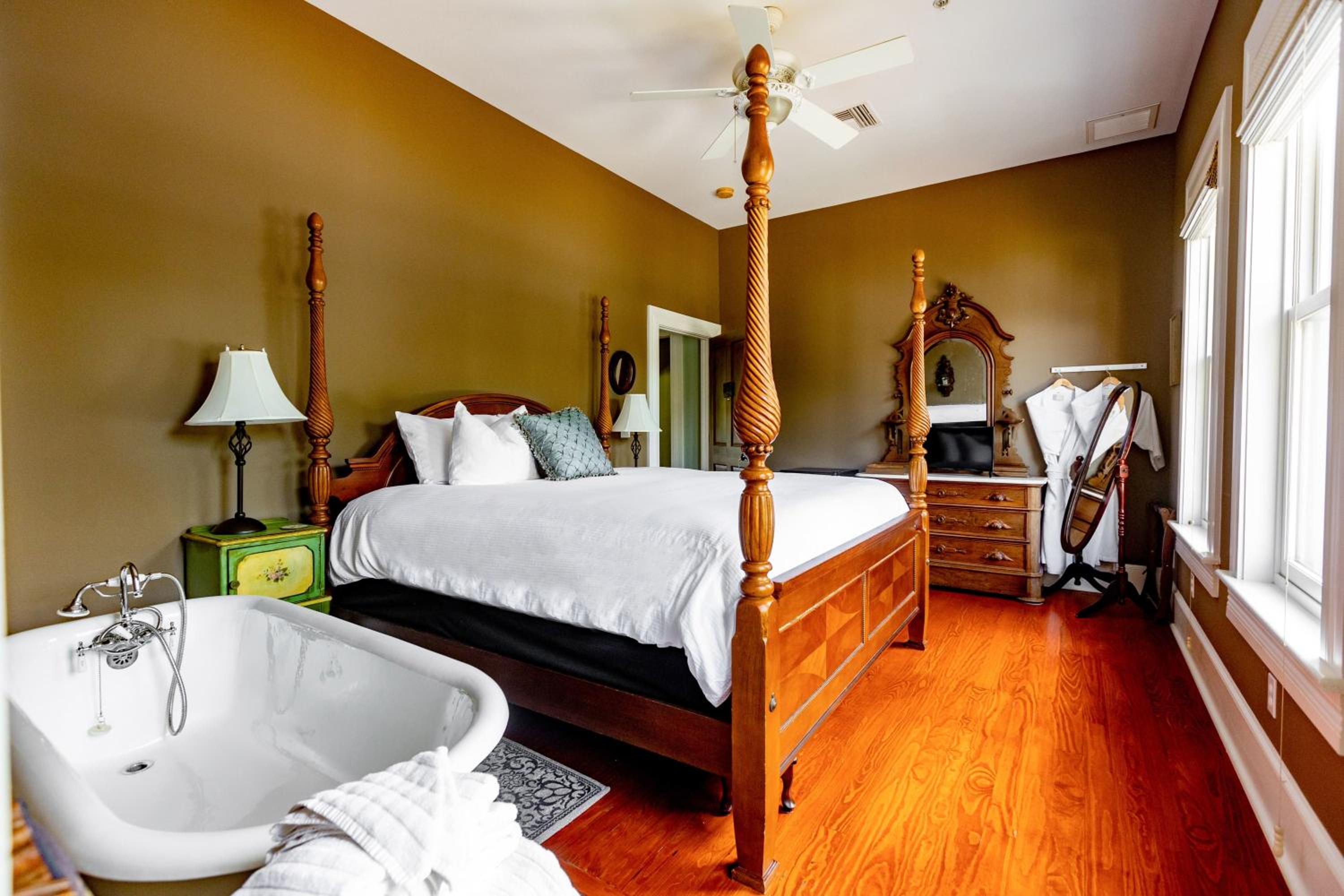 Southern Charm in the Camellia Rose Inn