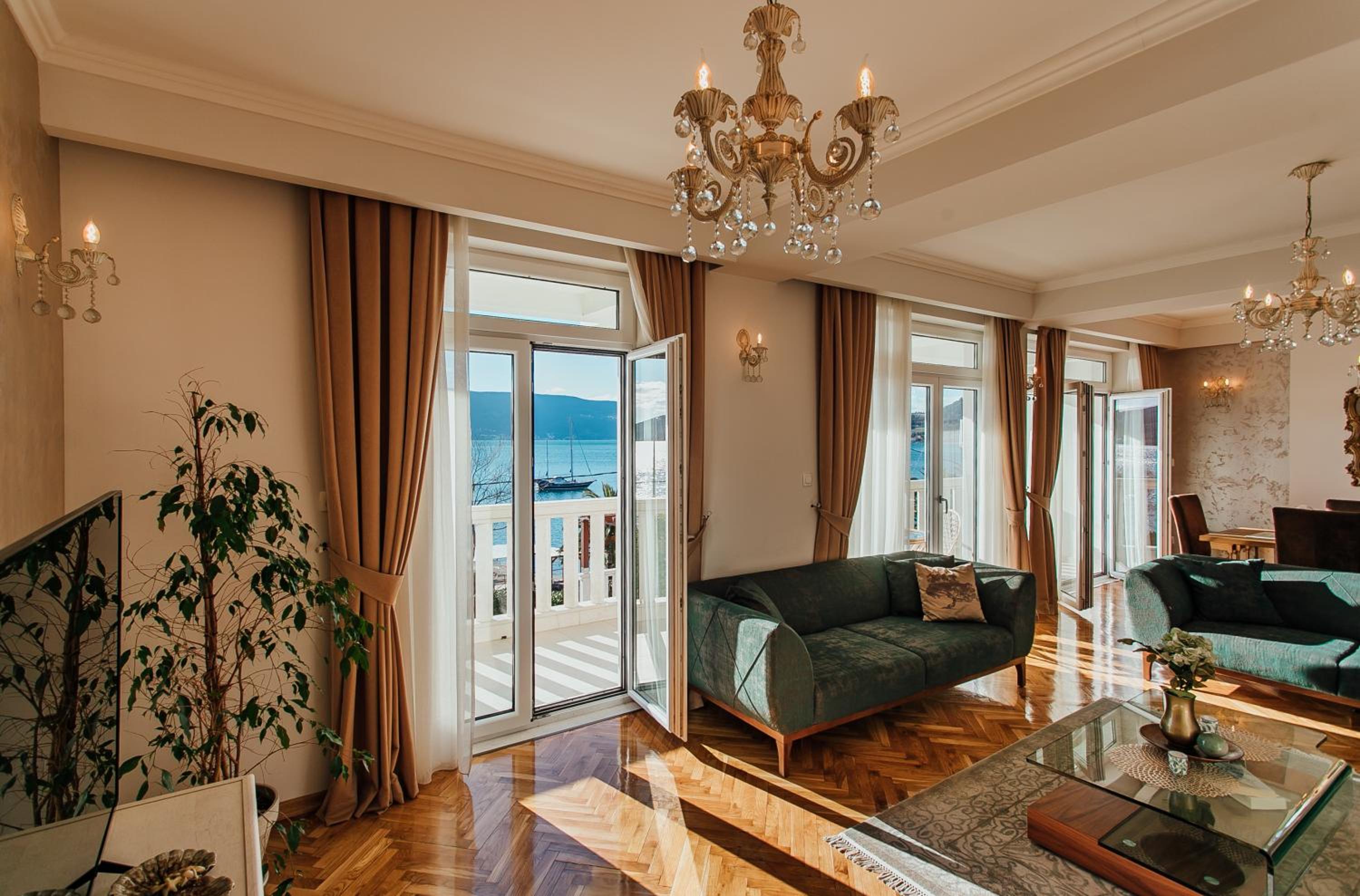 SunnyCoastVilla