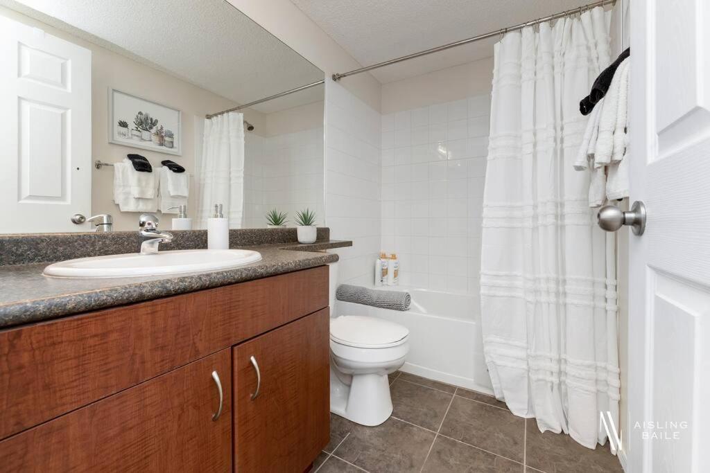 Light N Airy, Pool, Hot Tub, Pets, Ground Floor