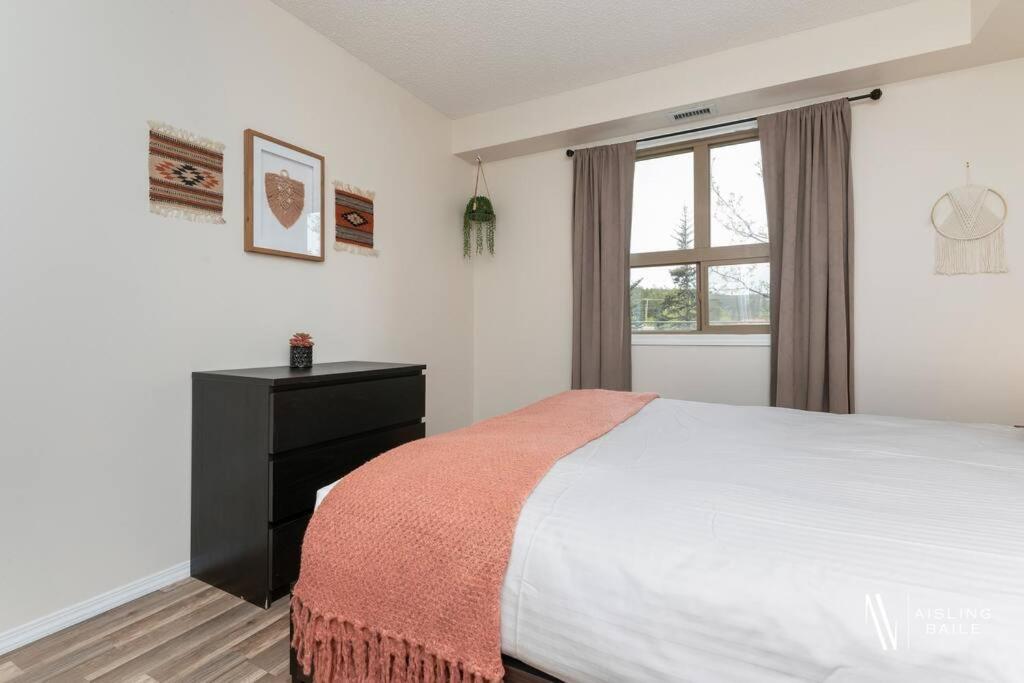 Light N Airy, Pool, Hot Tub, Pets, Ground Floor