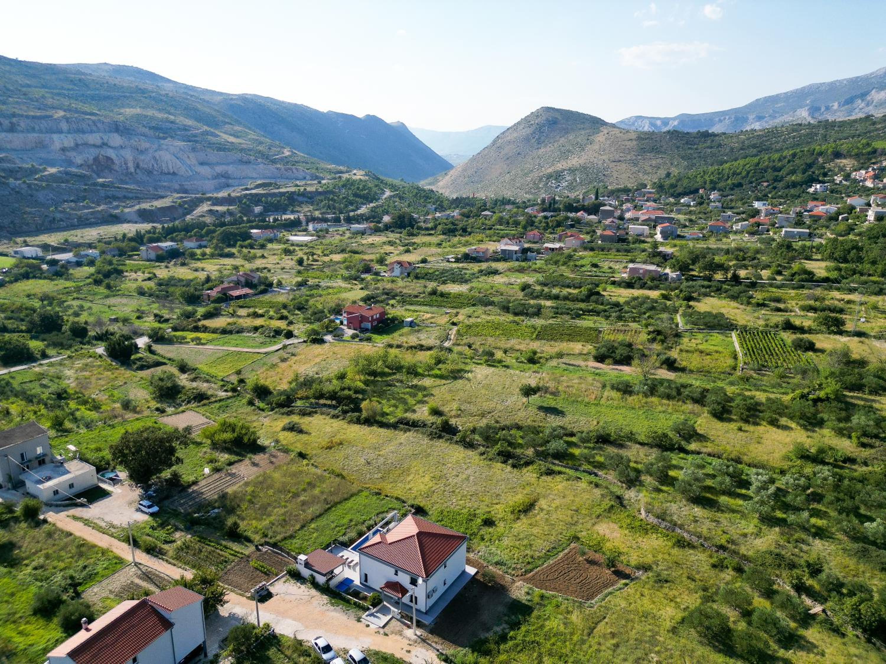 villa green valley view 3
