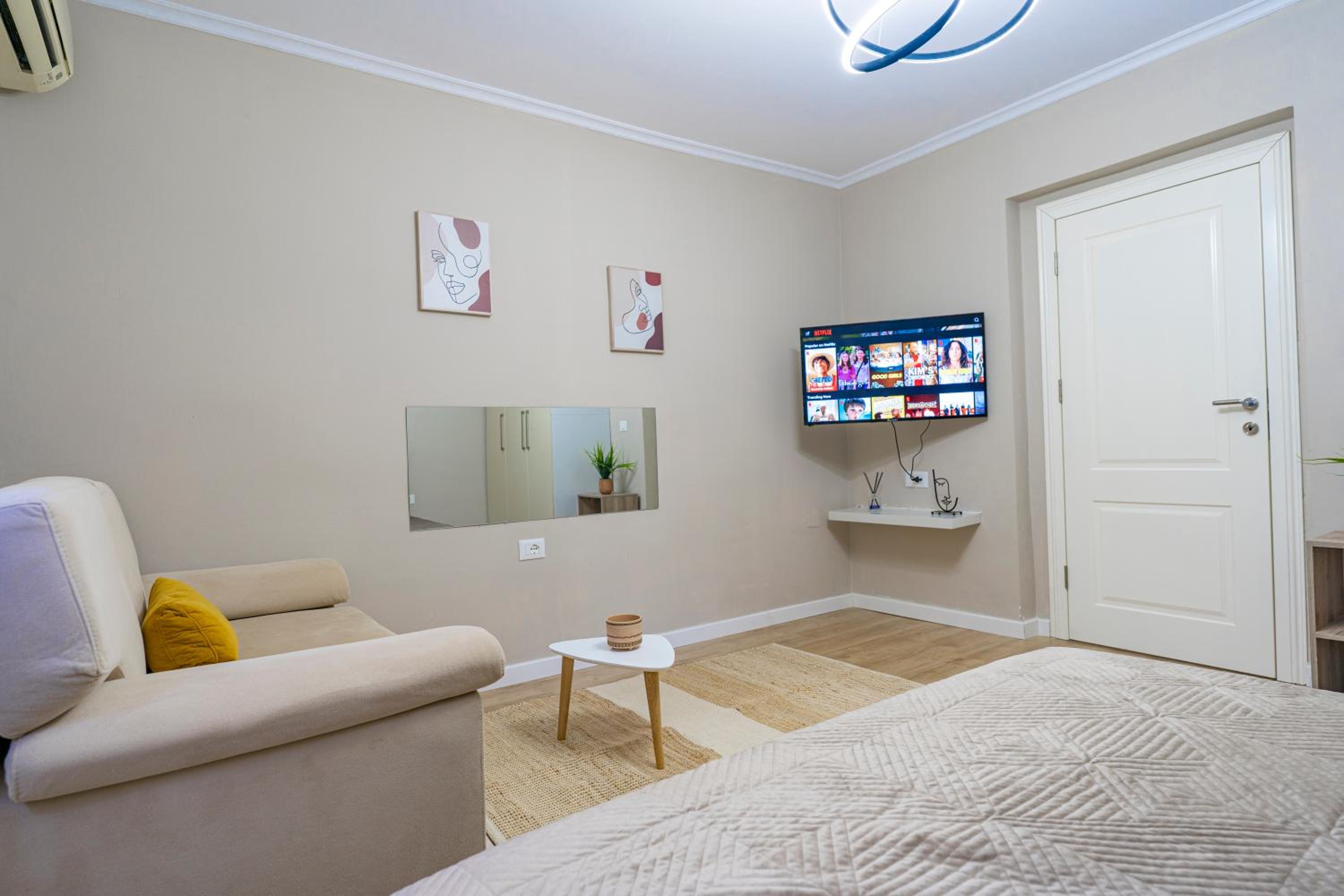 New Bazaar Cane Apartment 2
