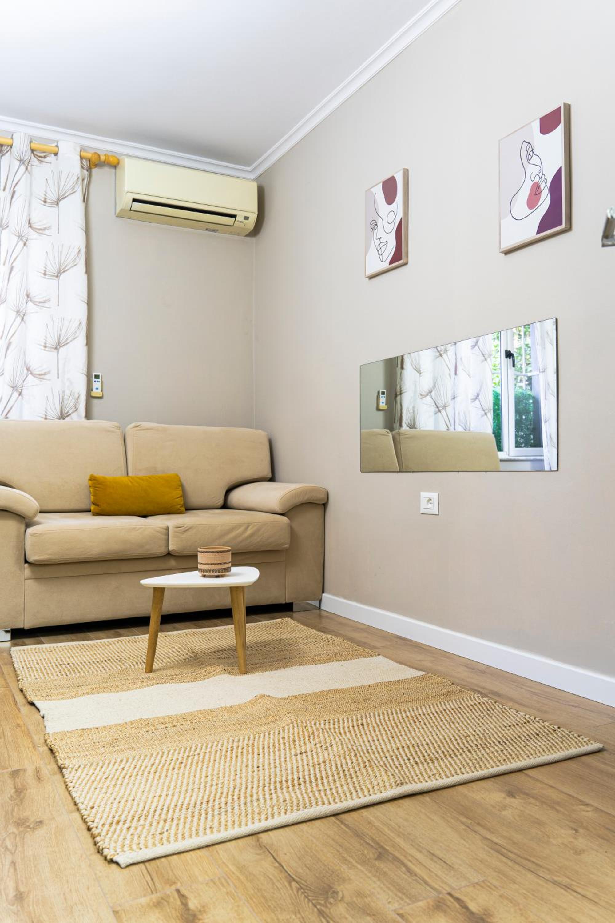 New Bazaar Cane Apartment 2