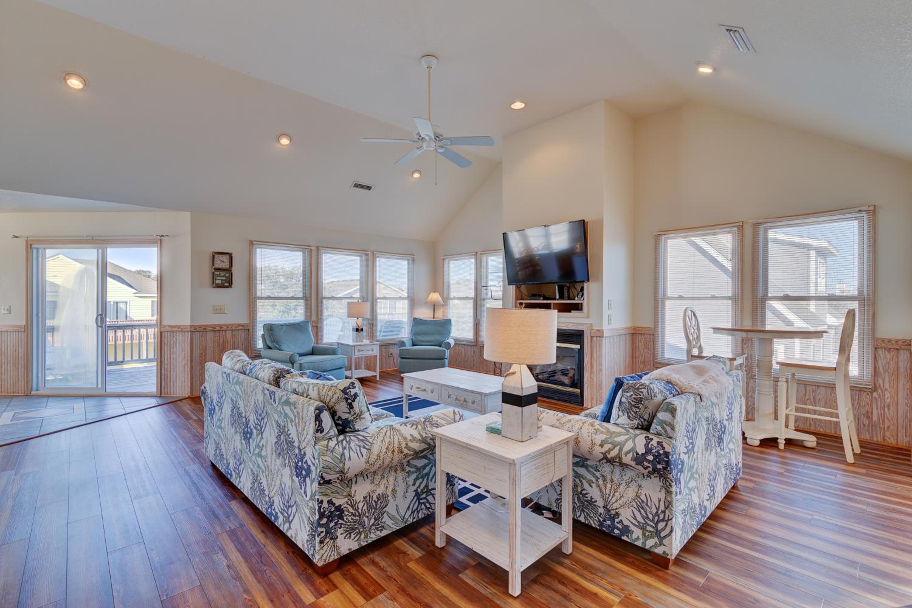 1755 - Dont Worry Beach Happy by Resort Realty