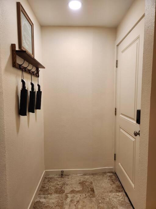 Cozy contemporary 2BR with Sofa bed in the office 2
