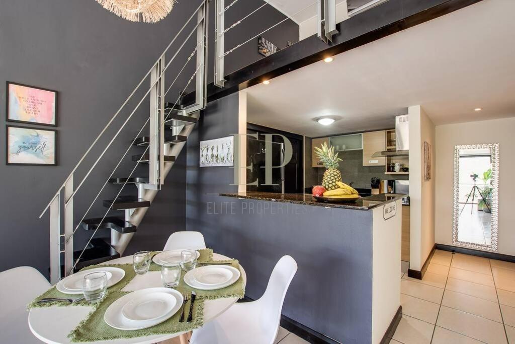 CR MARIPOSA RENTALS Comfortable penthouse, AC, pool, gym, tennis
