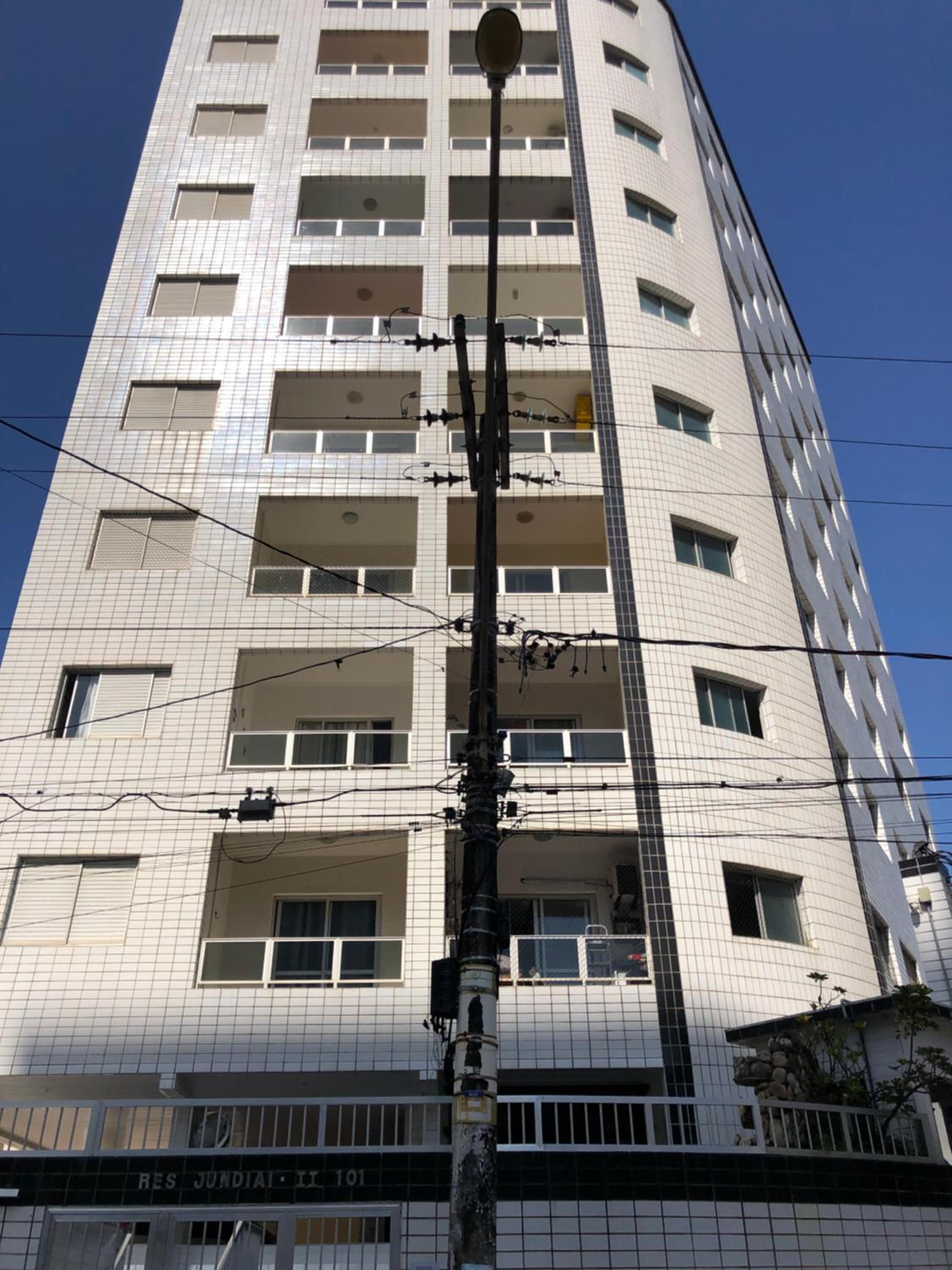 Apt 2 dorm na quadra da praia Ocian - Praia Grande SP