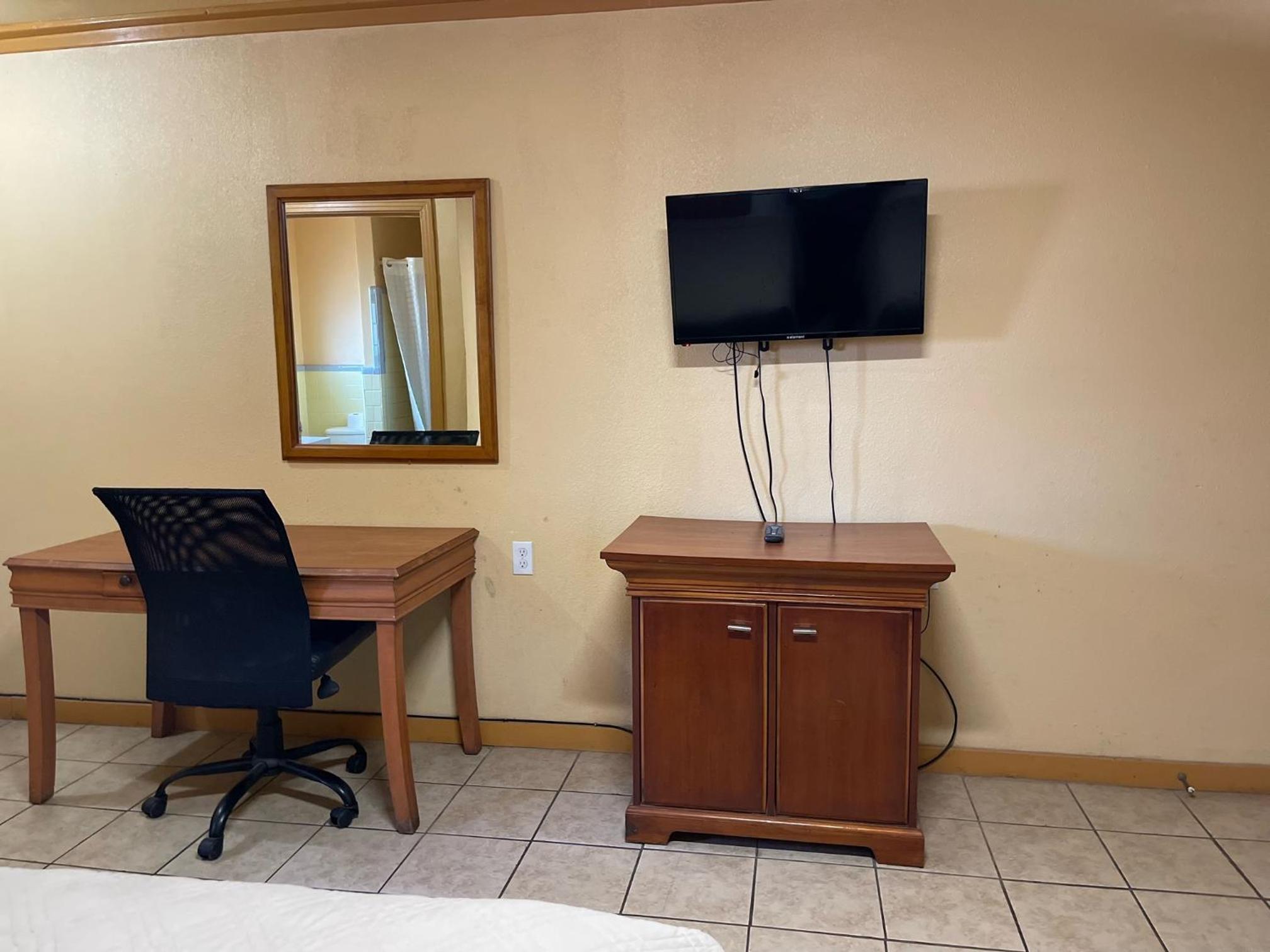 Budget Inn view 5