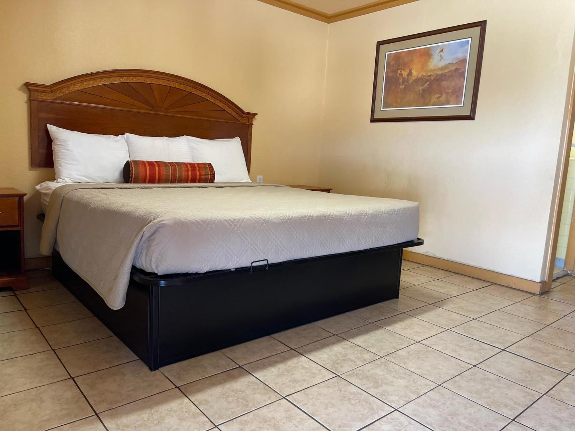 Budget Inn view 3