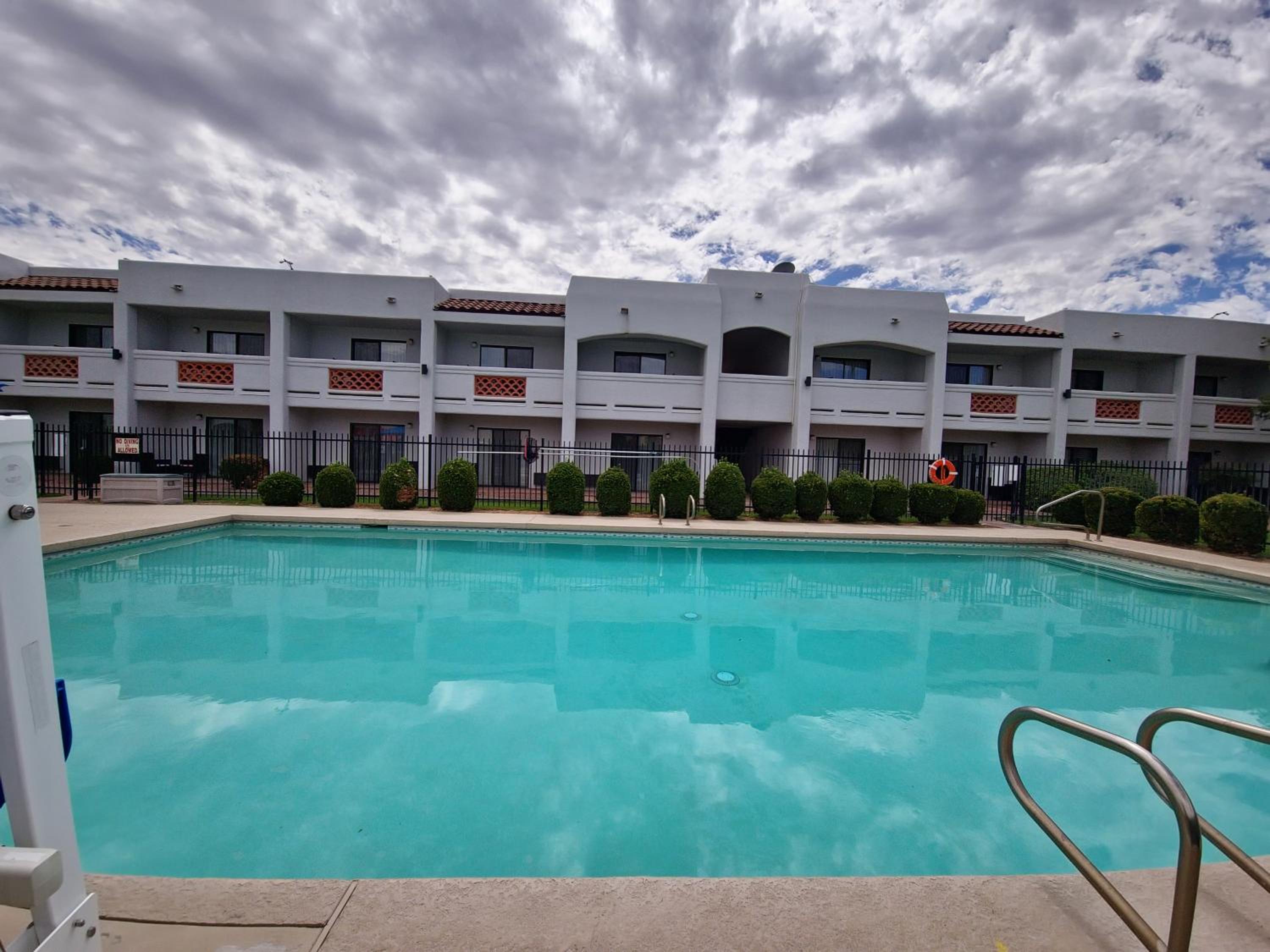 Los Viajeros Inn