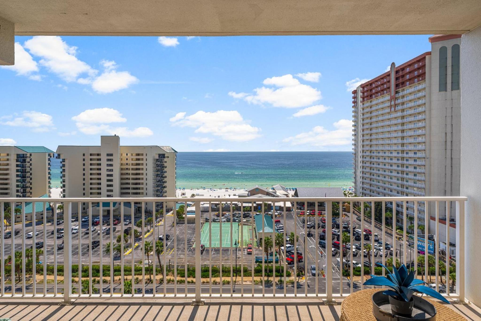 Laketown Wharf #1027 by Nautical Properties view 2