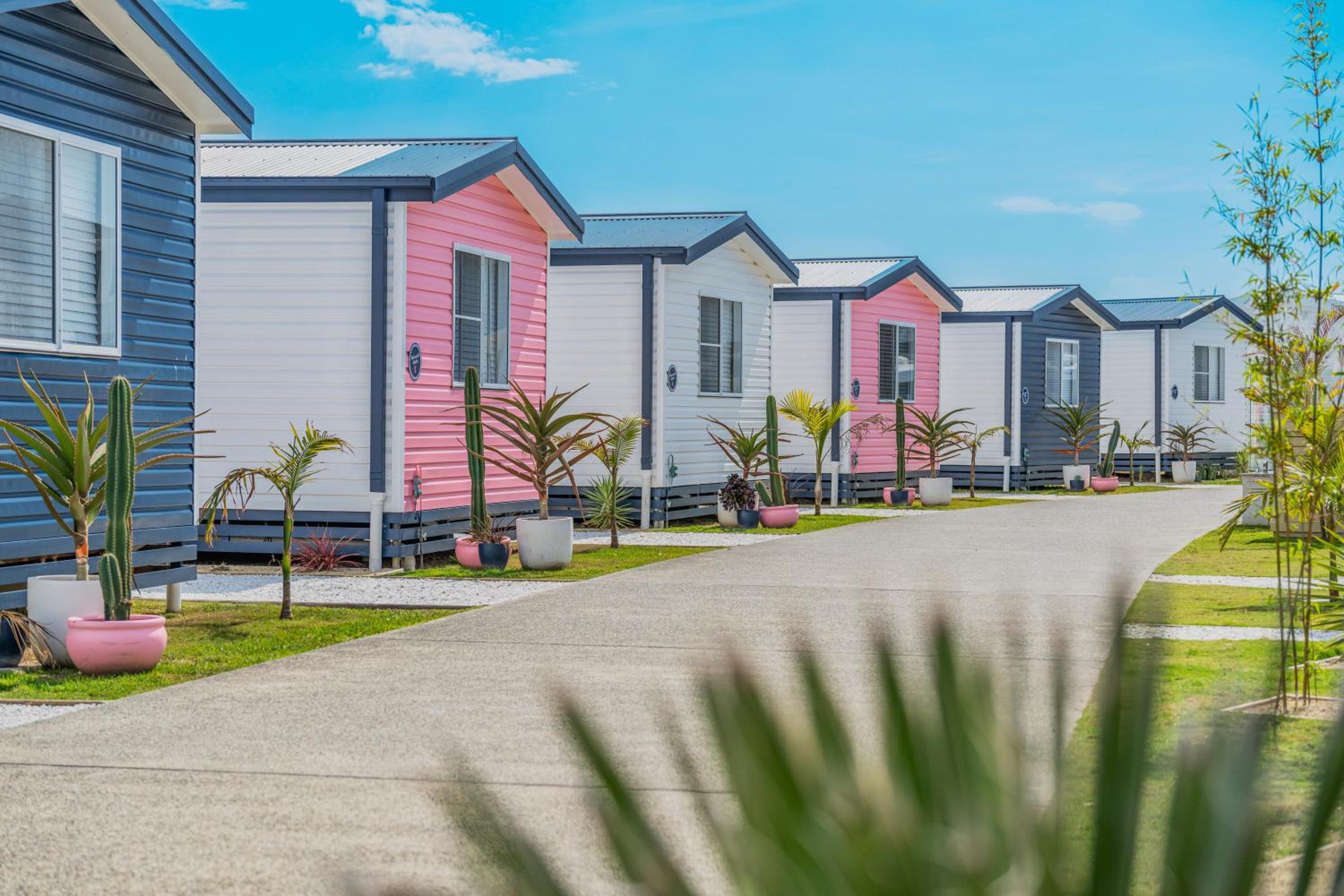 Hotel Camp Jordan - Image 1